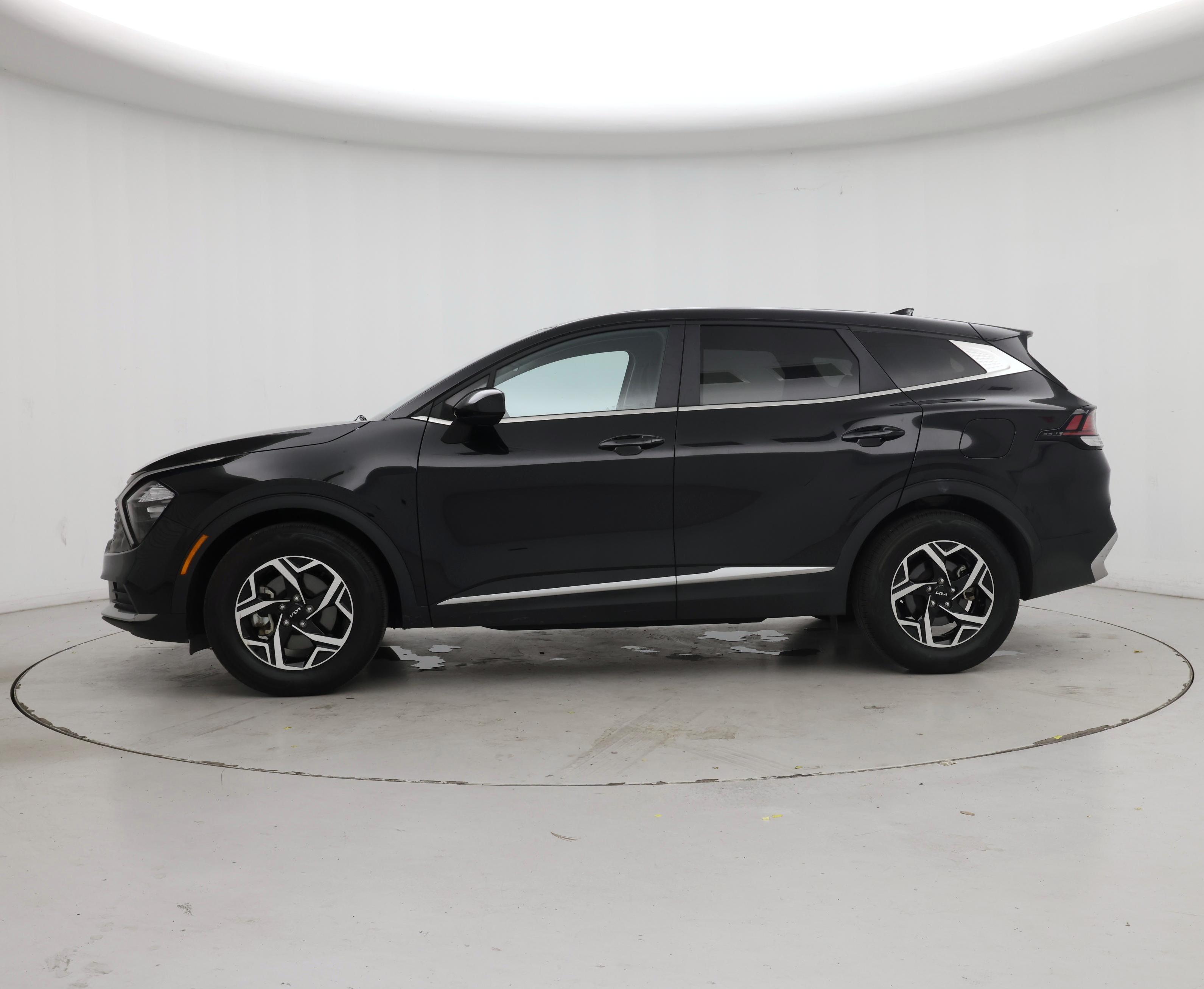 Thumbnail: 2023 Kia Sportage - 3