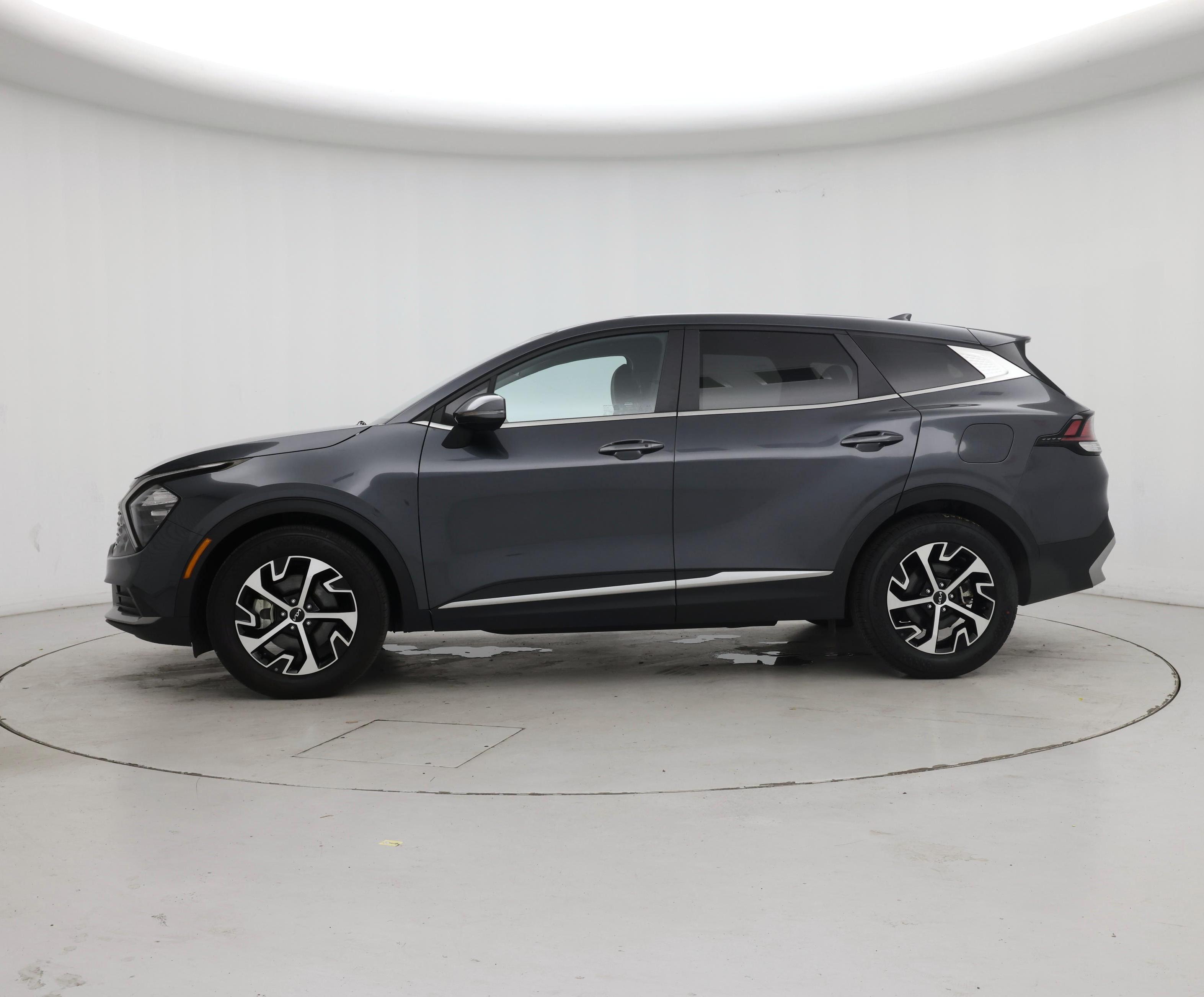 Thumbnail: 2023 Kia Sportage - 3