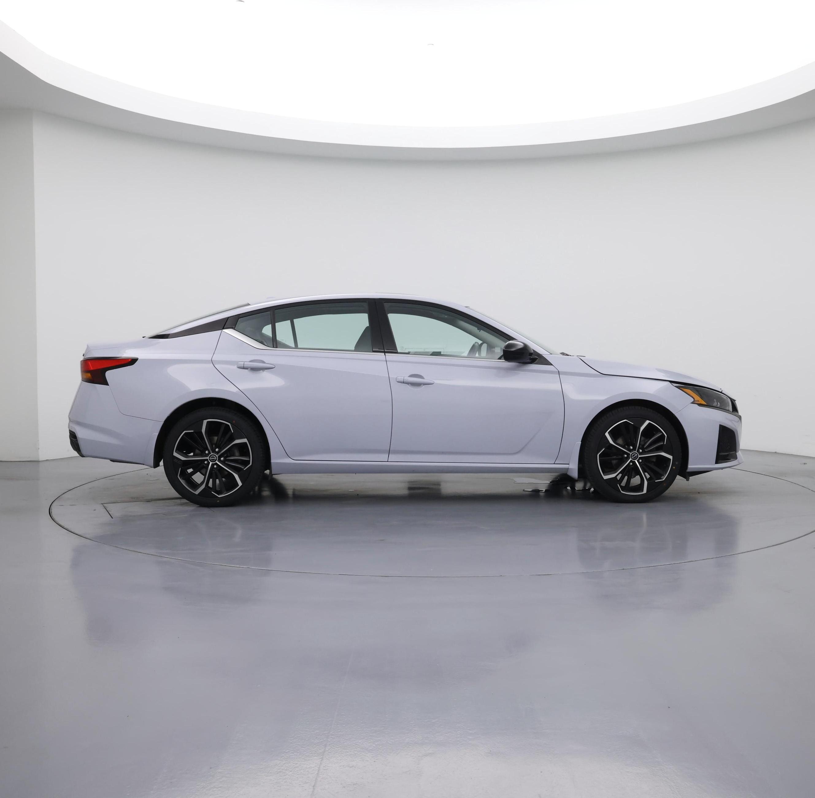 Thumbnail: 2023 Nissan Altima - 7