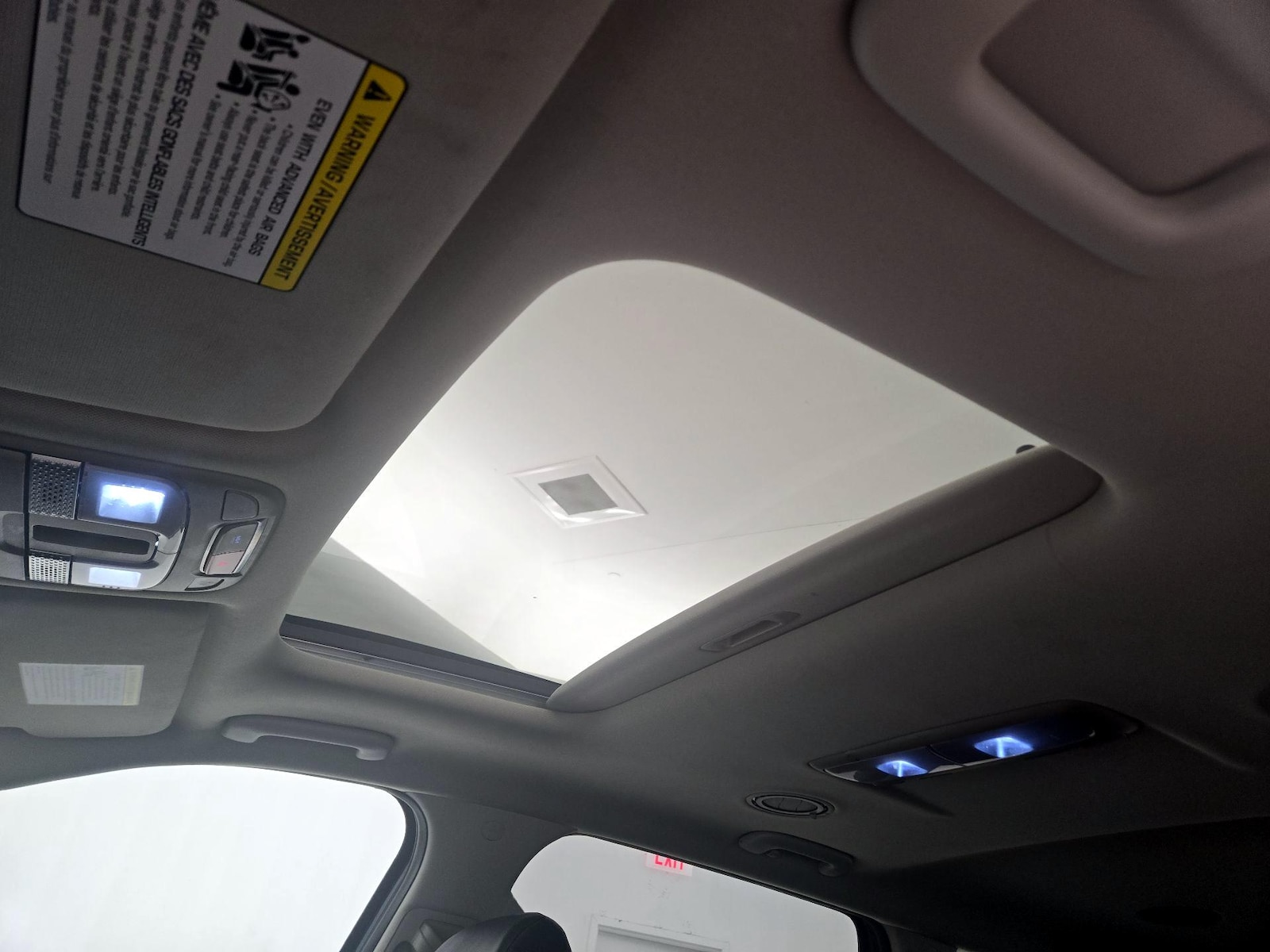 2025 Kia Telluride S - Photo 21