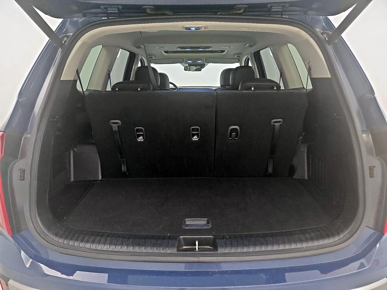 2025 Kia Telluride S - Photo 24