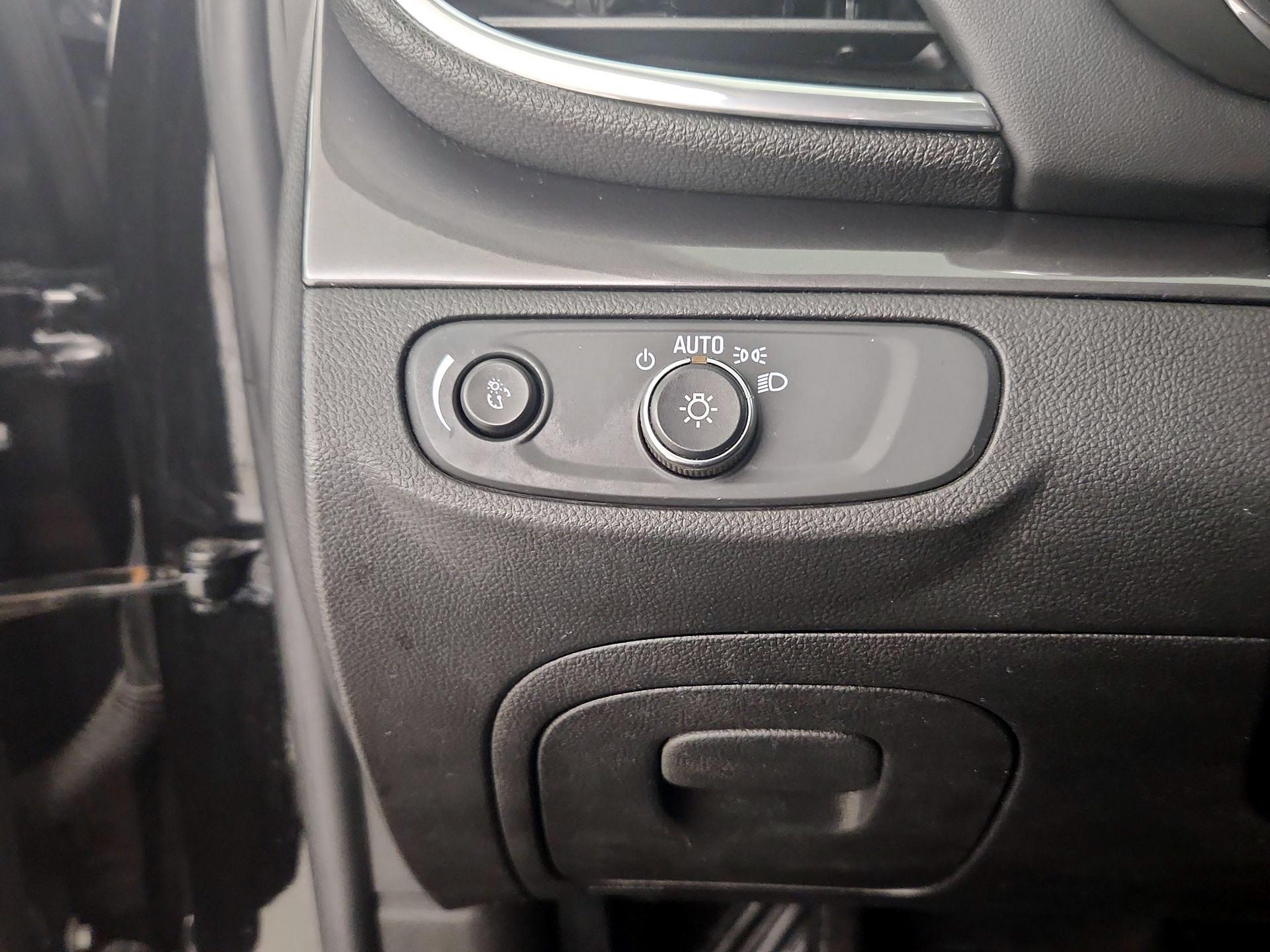 Thumbnail: 2021 Buick Encore - 11