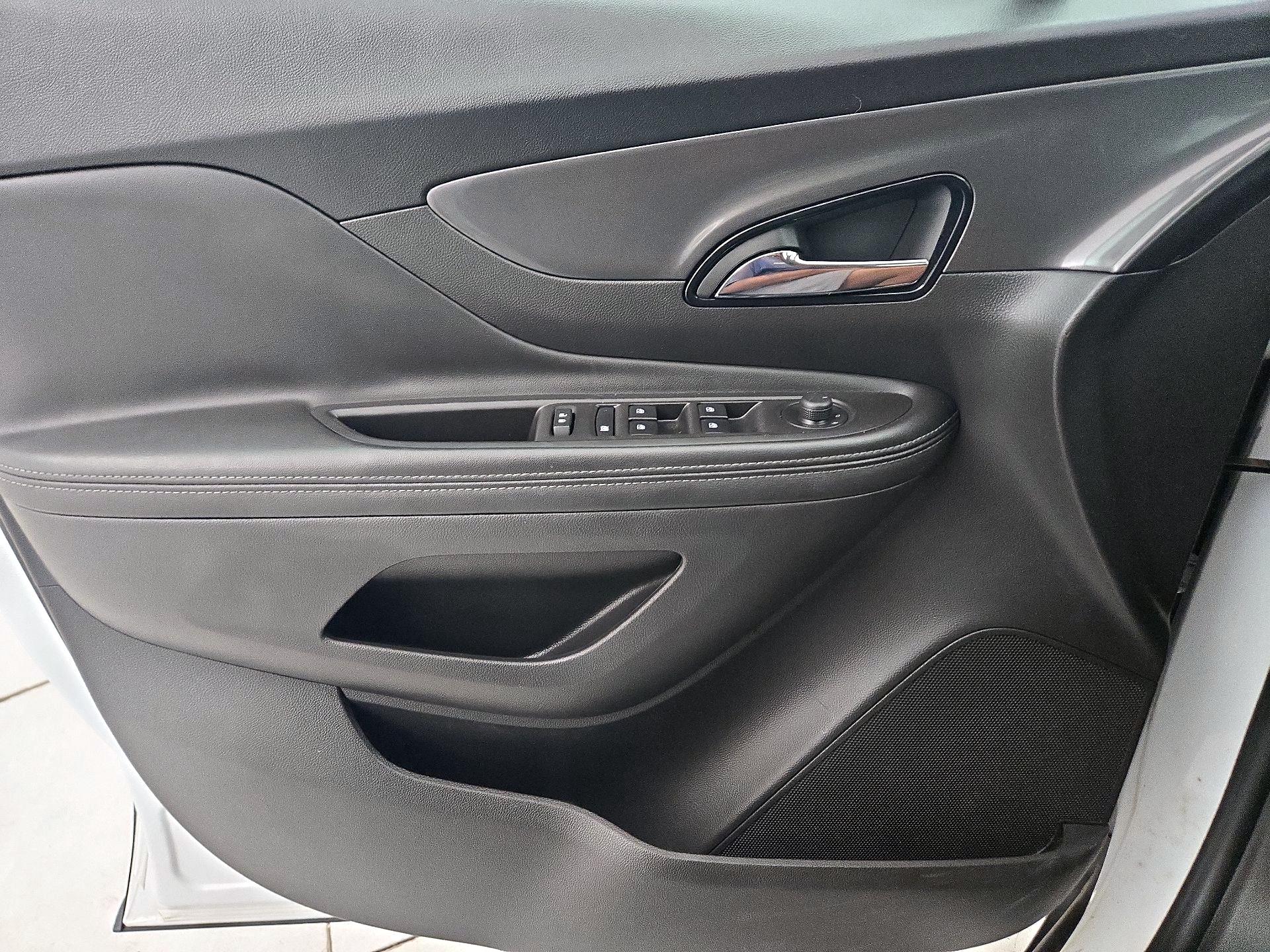 Thumbnail: 2020 Buick Encore - 12