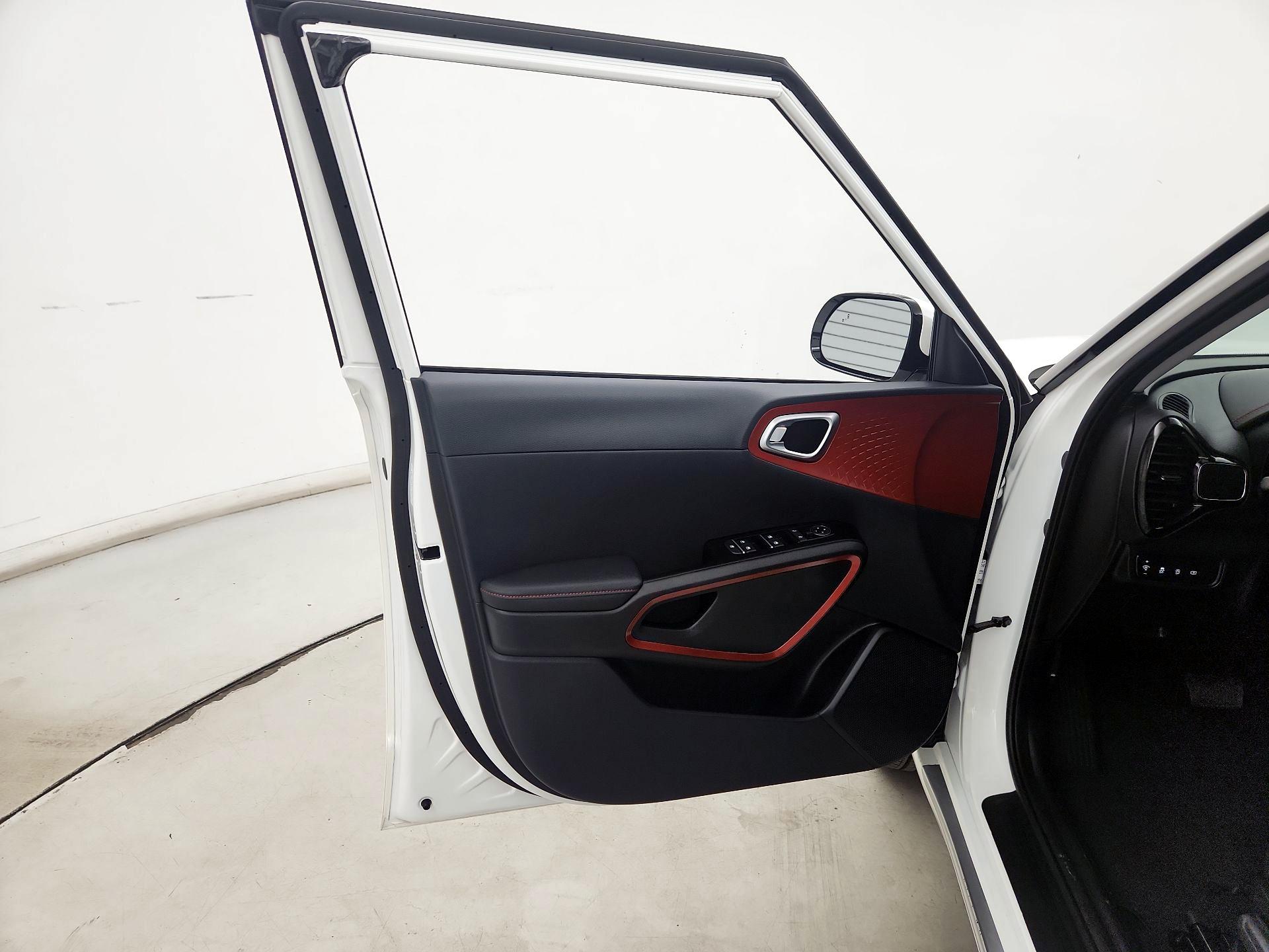 Thumbnail: 2025 Kia Soul - 12