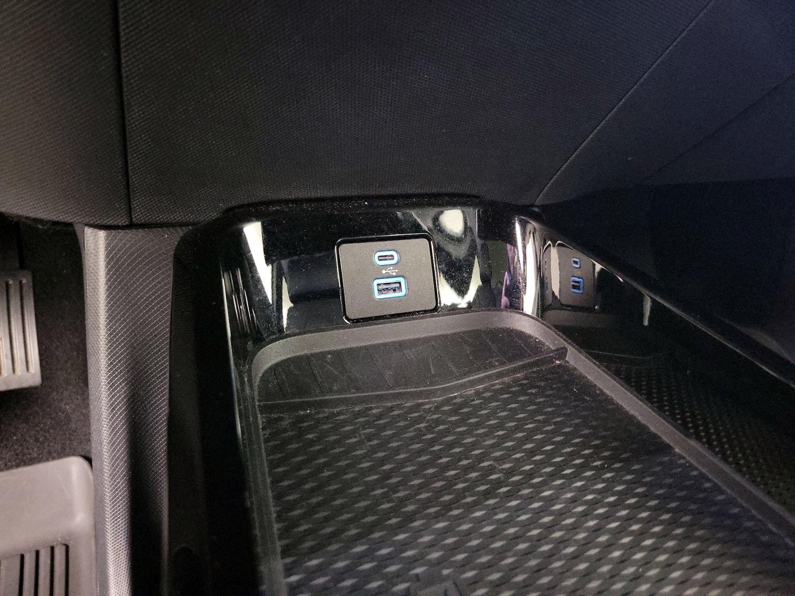 2023 Ford Mustang Mach-E Premium RWD - Photo 19