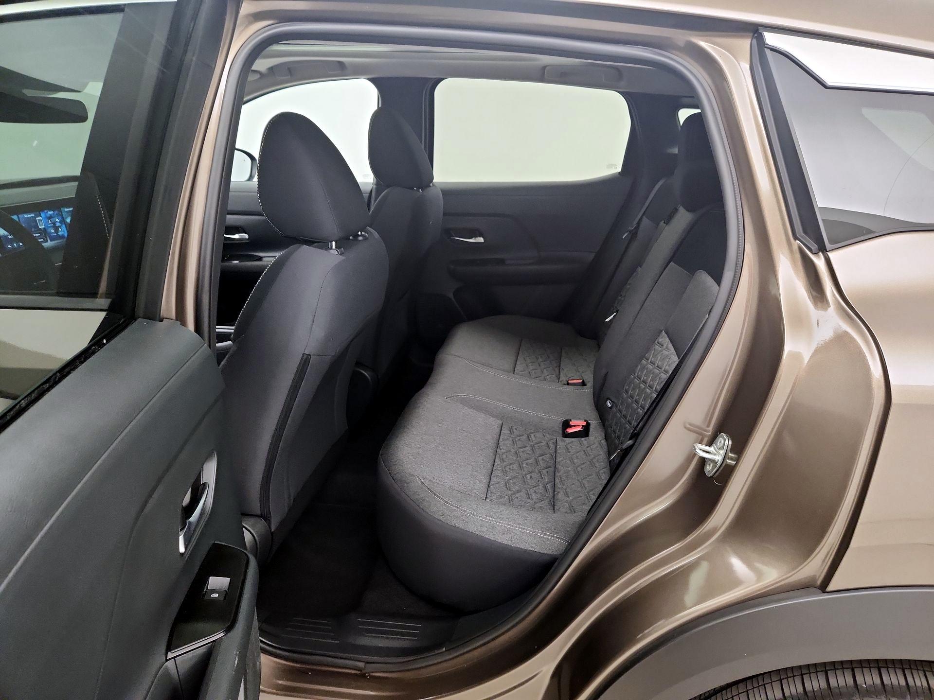 Thumbnail: 2026 Nissan Kicks - 19