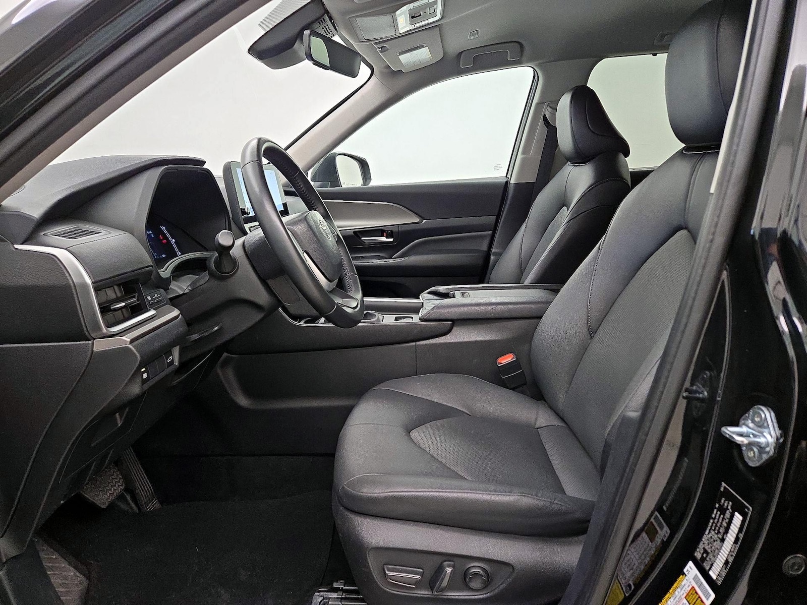 2025 Toyota Grand Highlander XLE - Photo 12