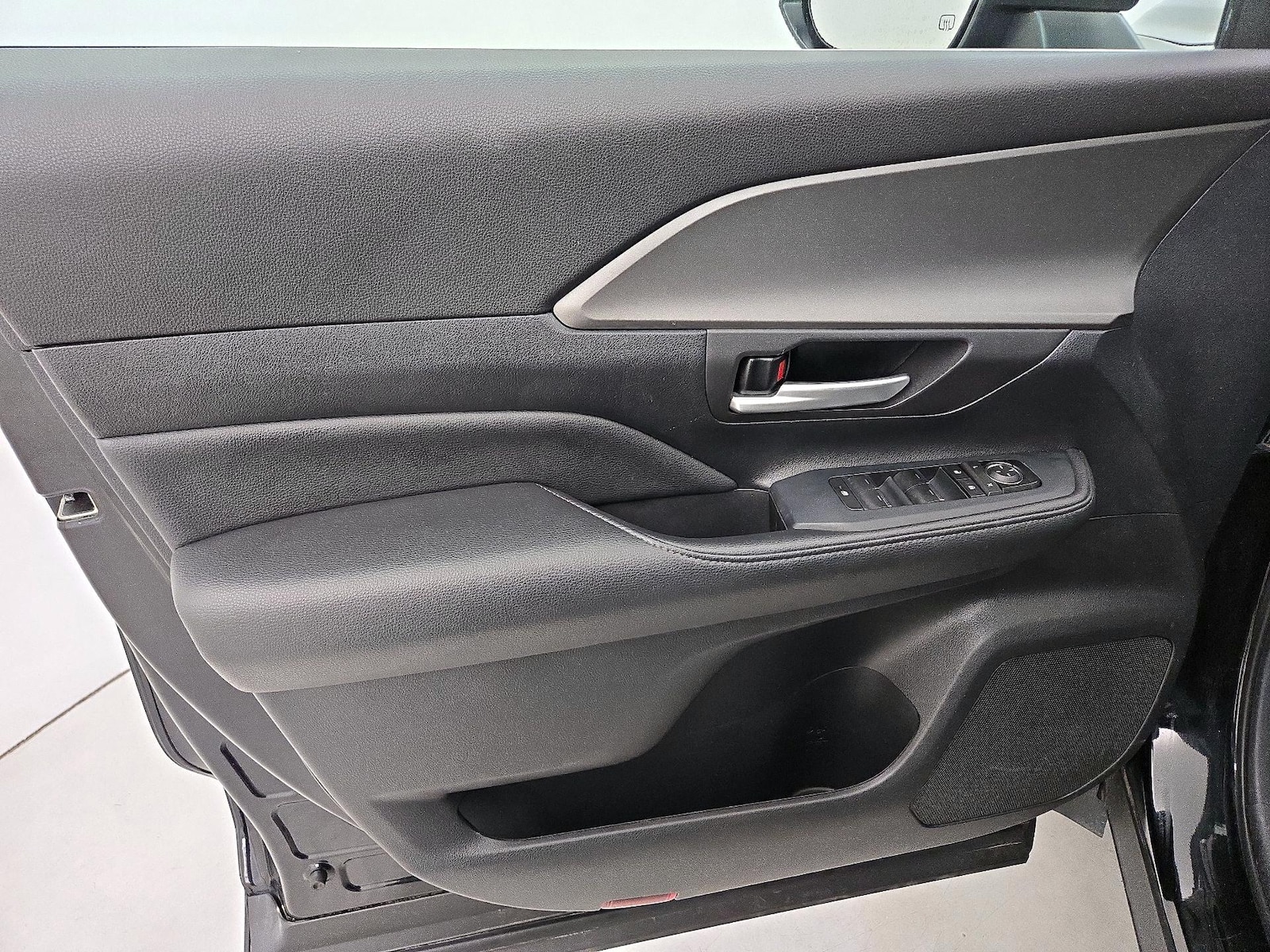 2025 Toyota Grand Highlander XLE - Photo 13