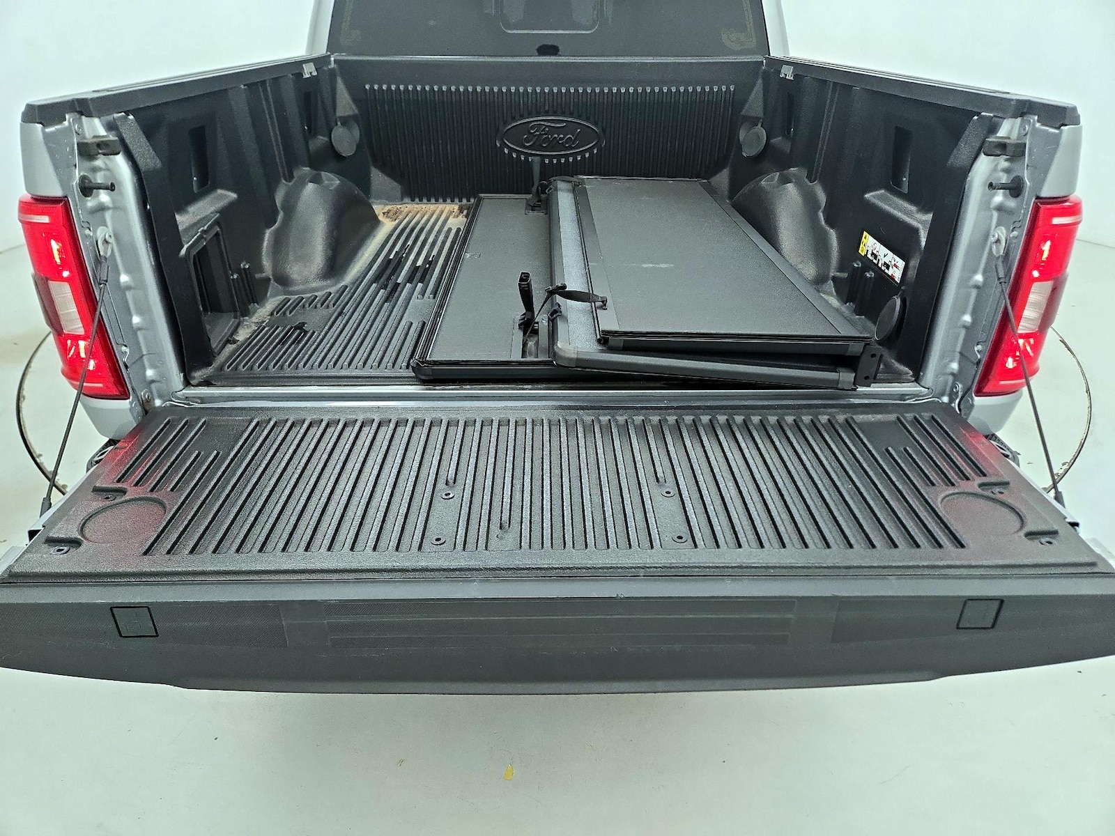 2023 Ford F-150 XLT - Photo 22