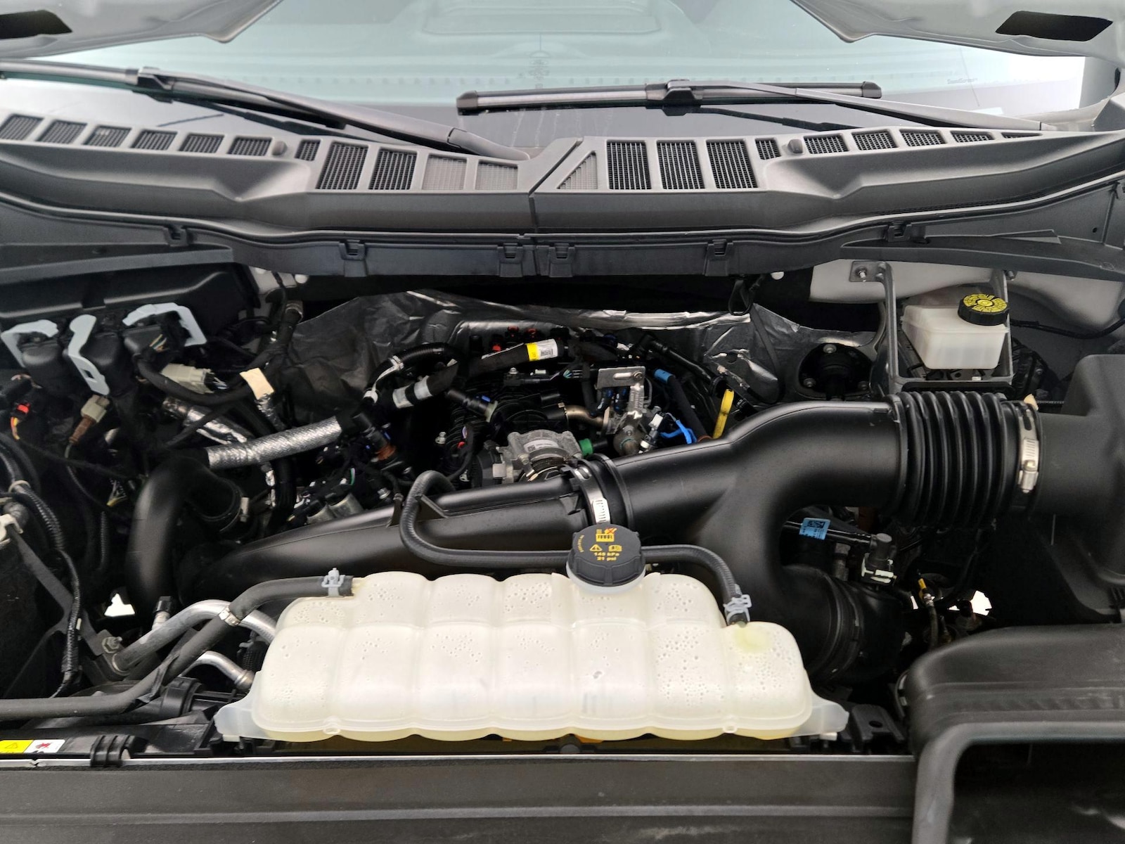 2023 Ford F-150 XLT - Photo 23