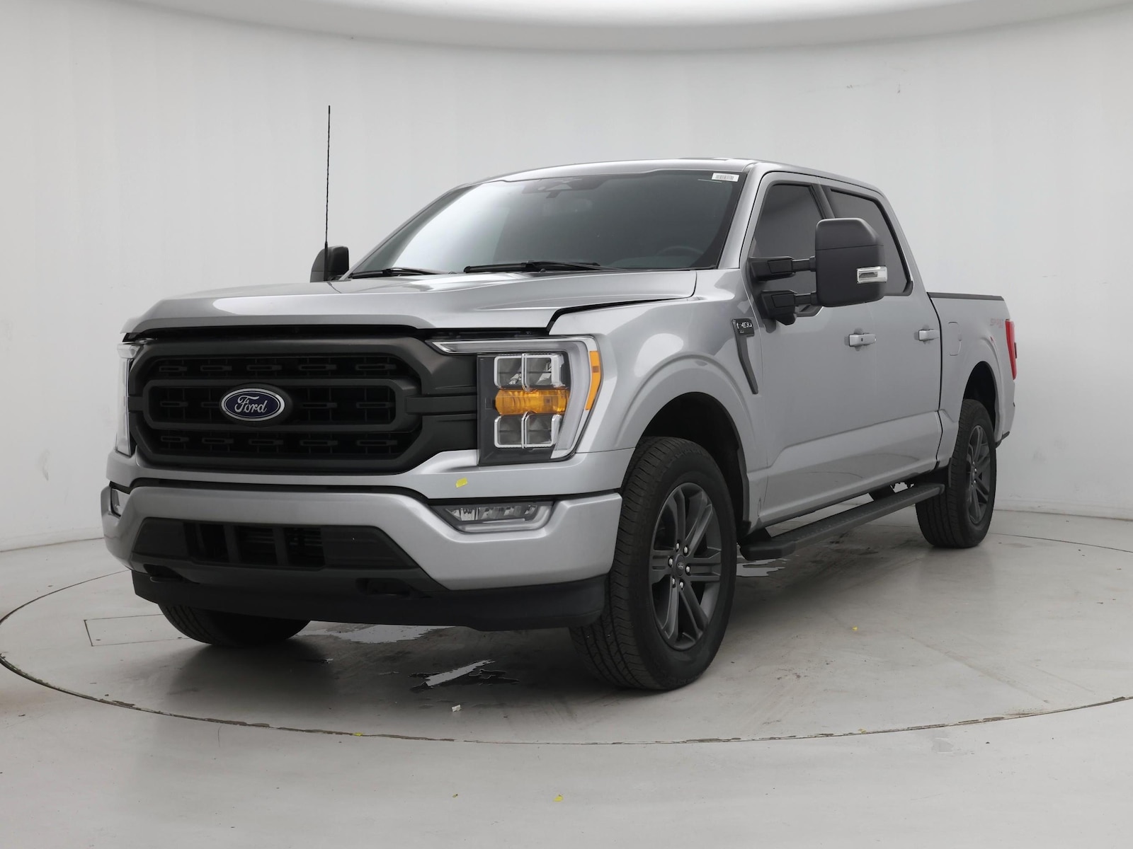 2023 Ford F-150 XLT - Photo 5