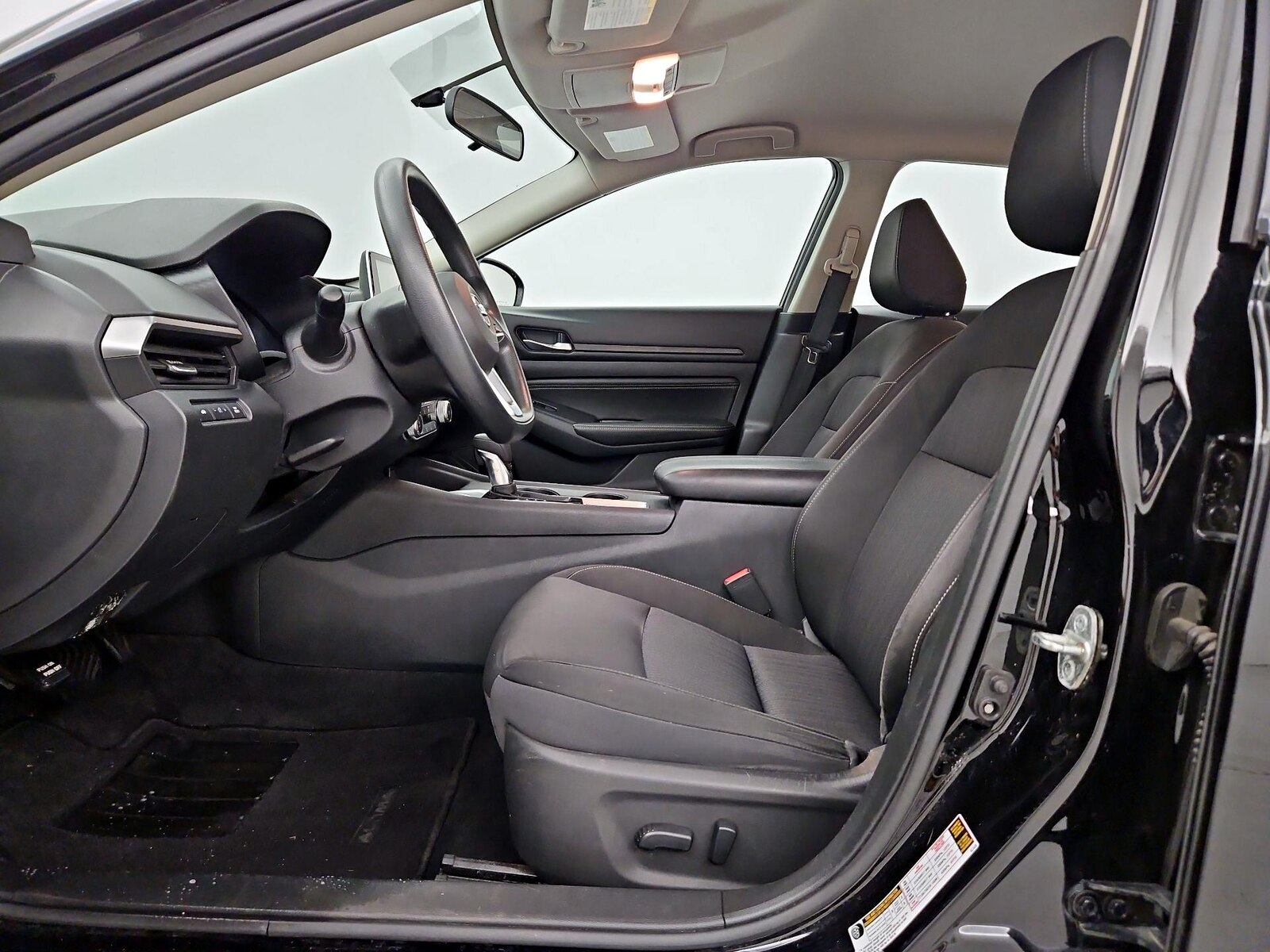 Power Seat(s) & Side Airbags