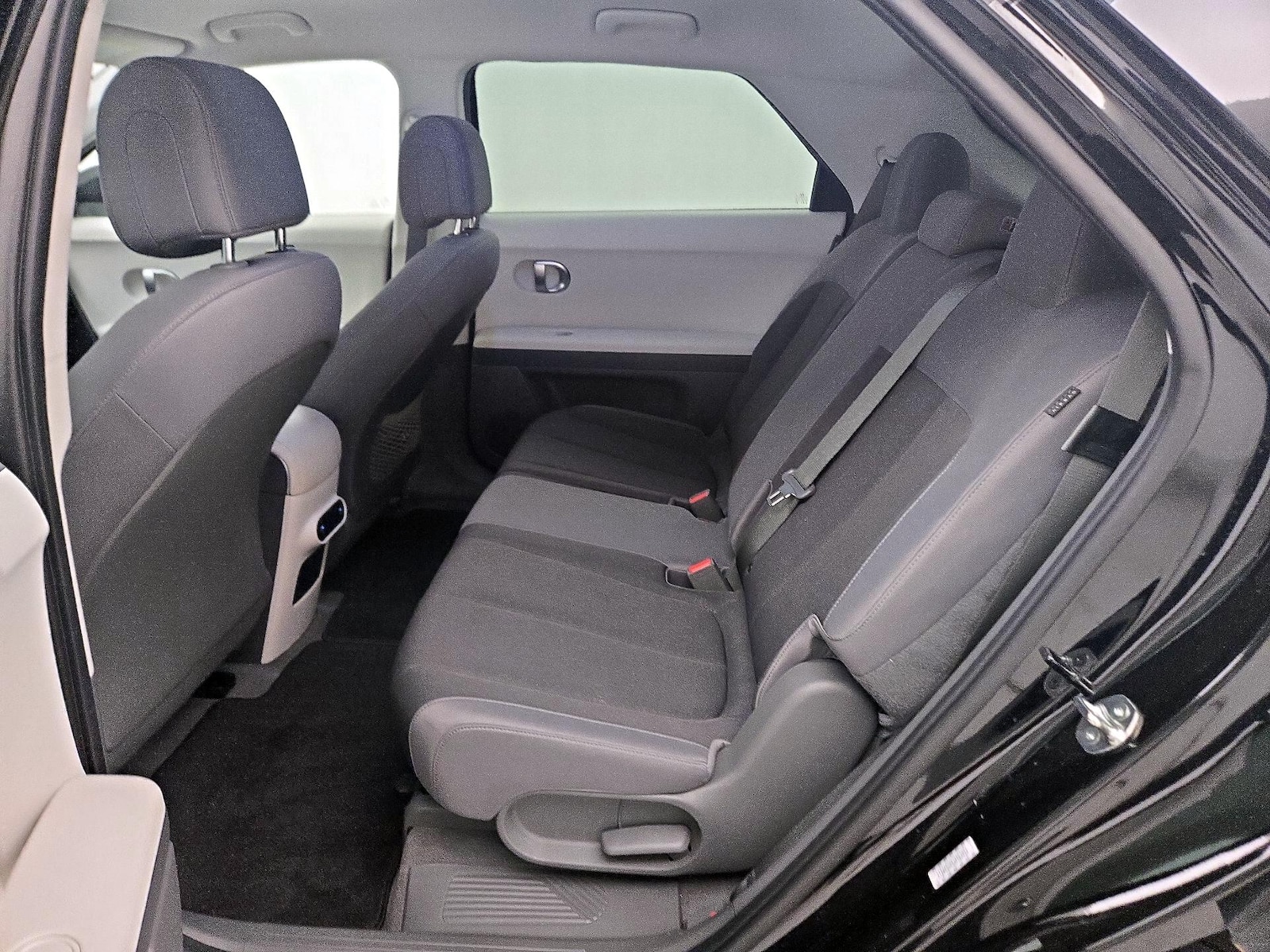 2024 Hyundai IONIQ 5 SEL - Photo 12