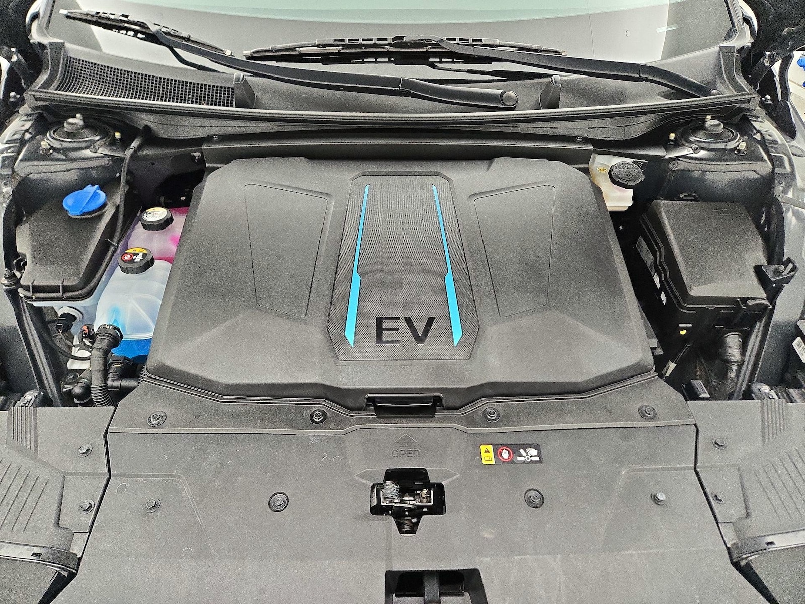 2024 Hyundai IONIQ 5 SEL - Photo 14