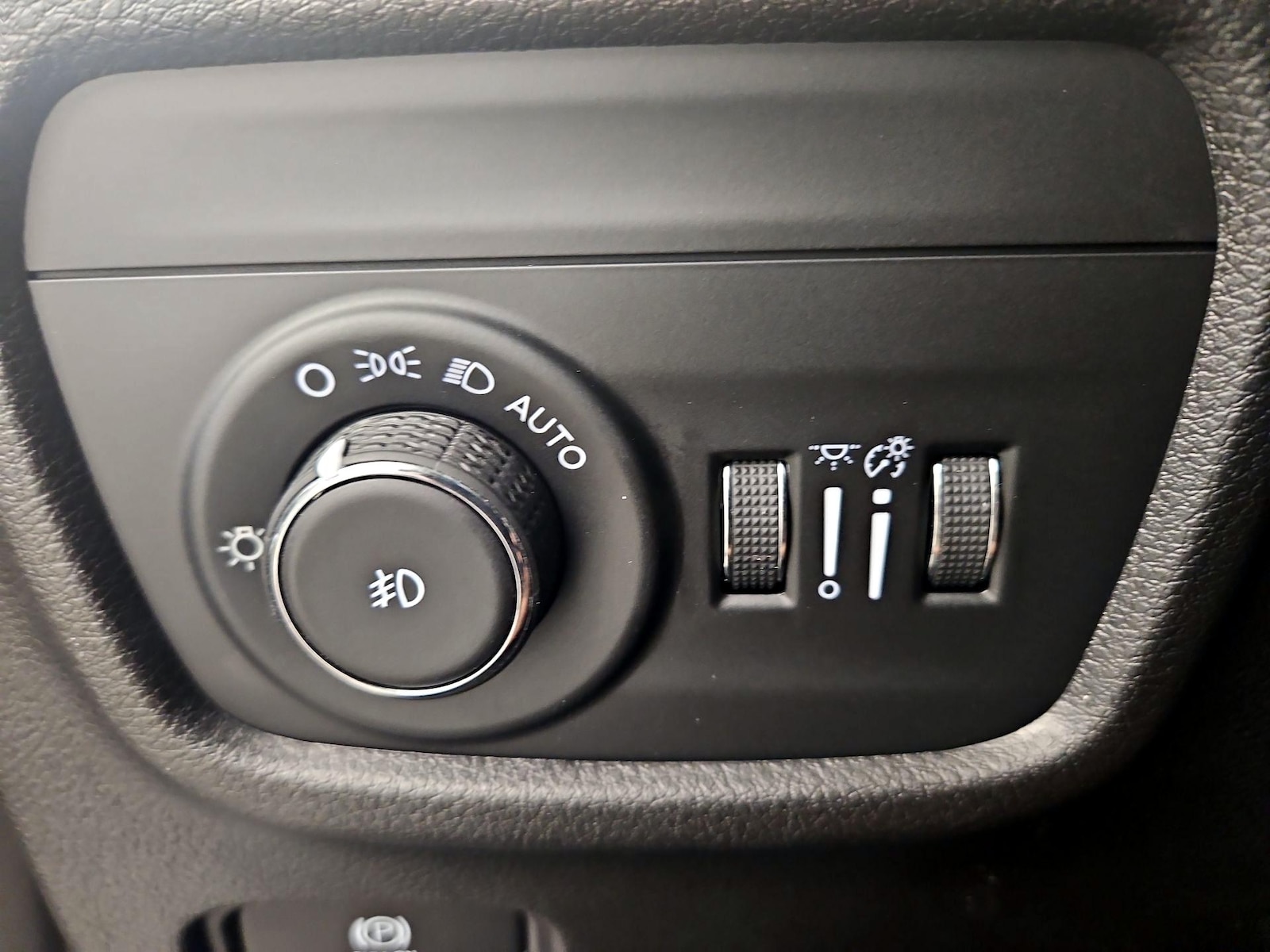 2023 Jeep Grand Cherokee Limited - Photo 14