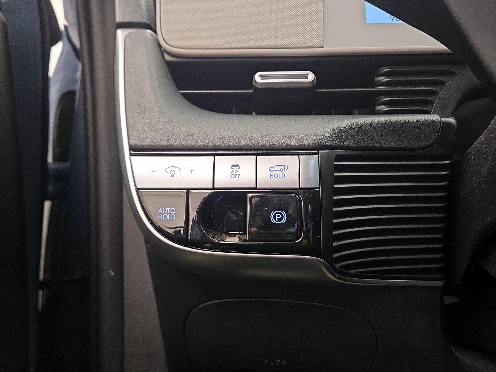 Thumbnail: 2024 Hyundai Ioniq 5 - 13