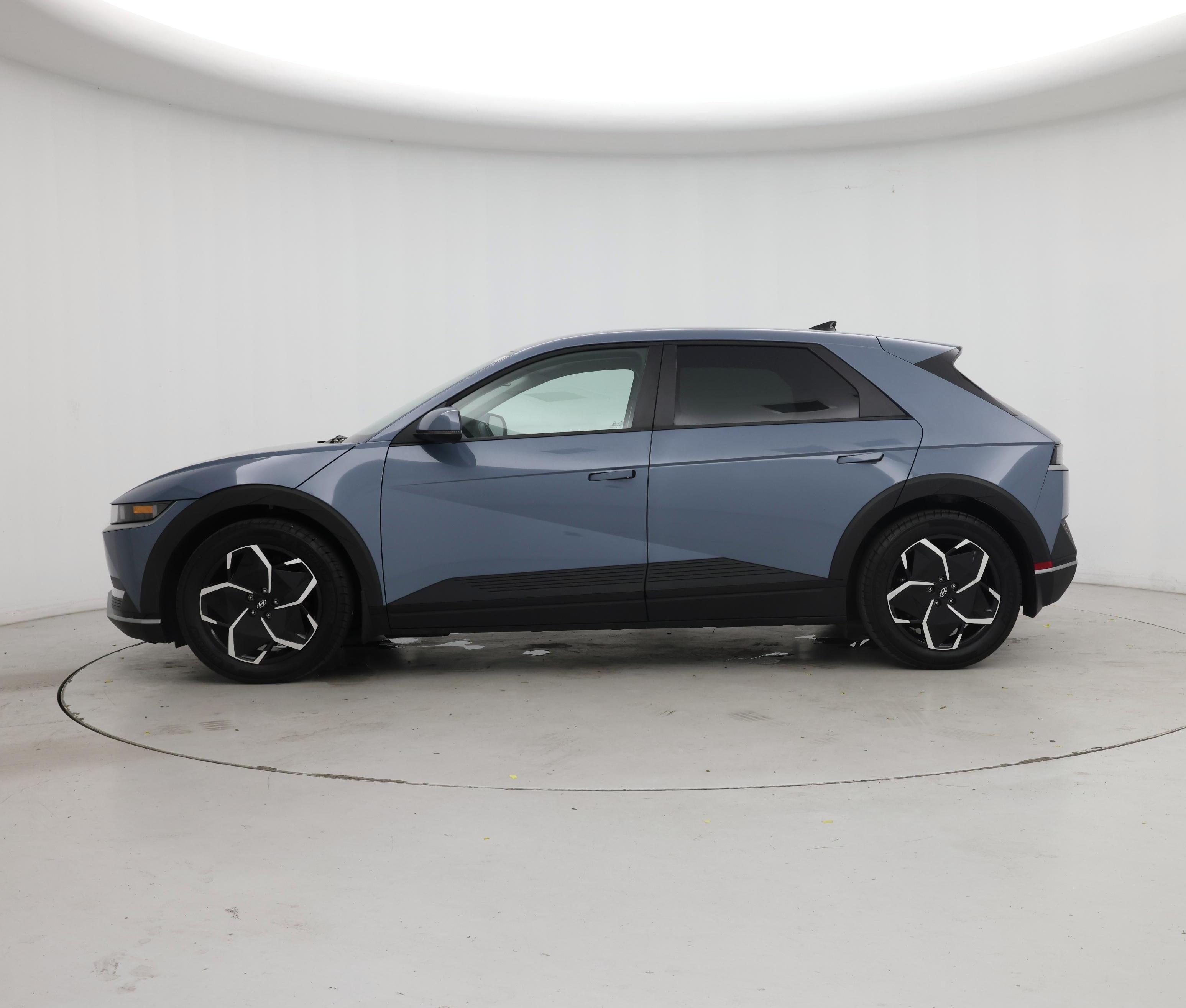Thumbnail: 2024 Hyundai Ioniq 5 - 3
