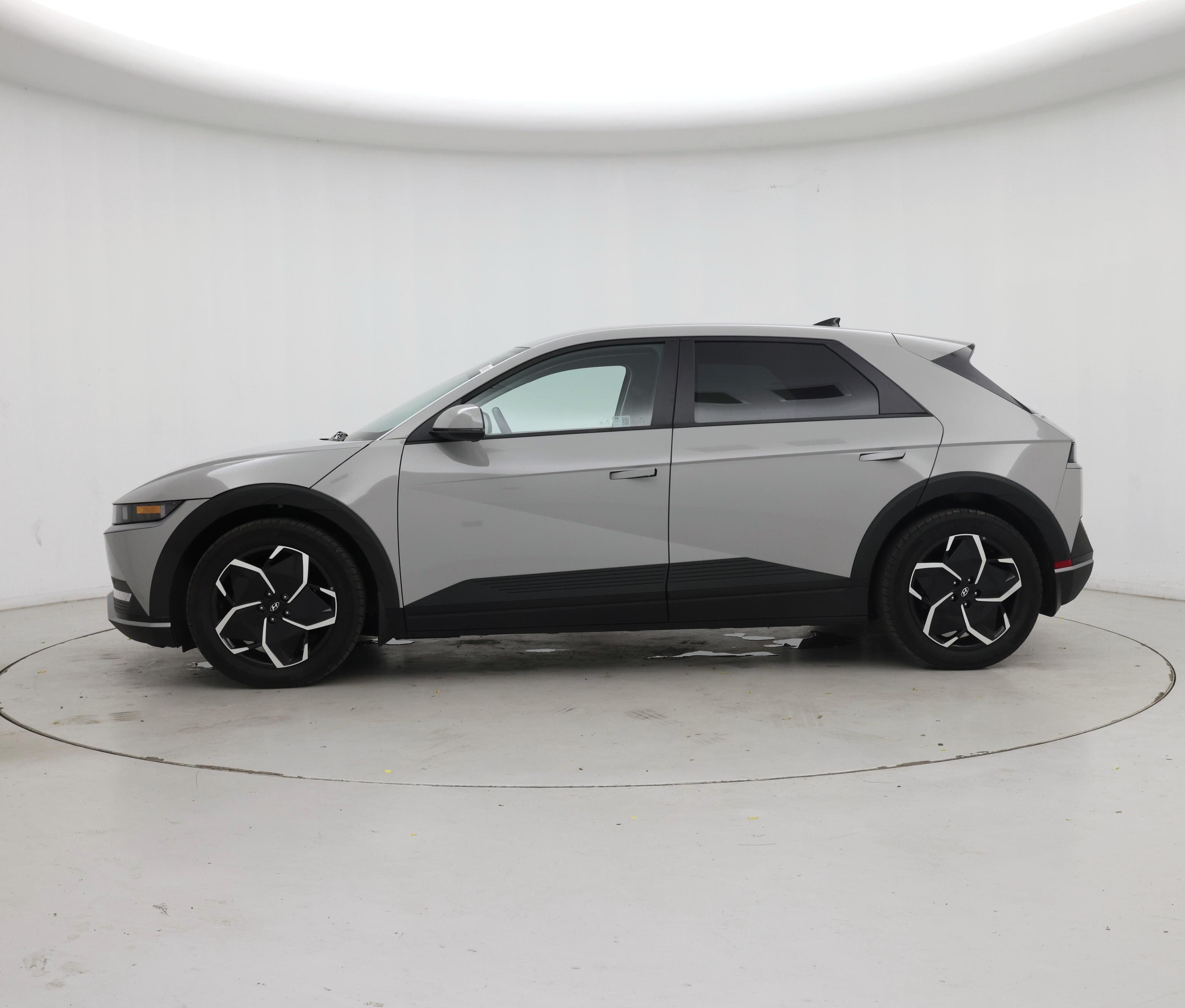 Thumbnail: 2024 Hyundai Ioniq 5 - 3