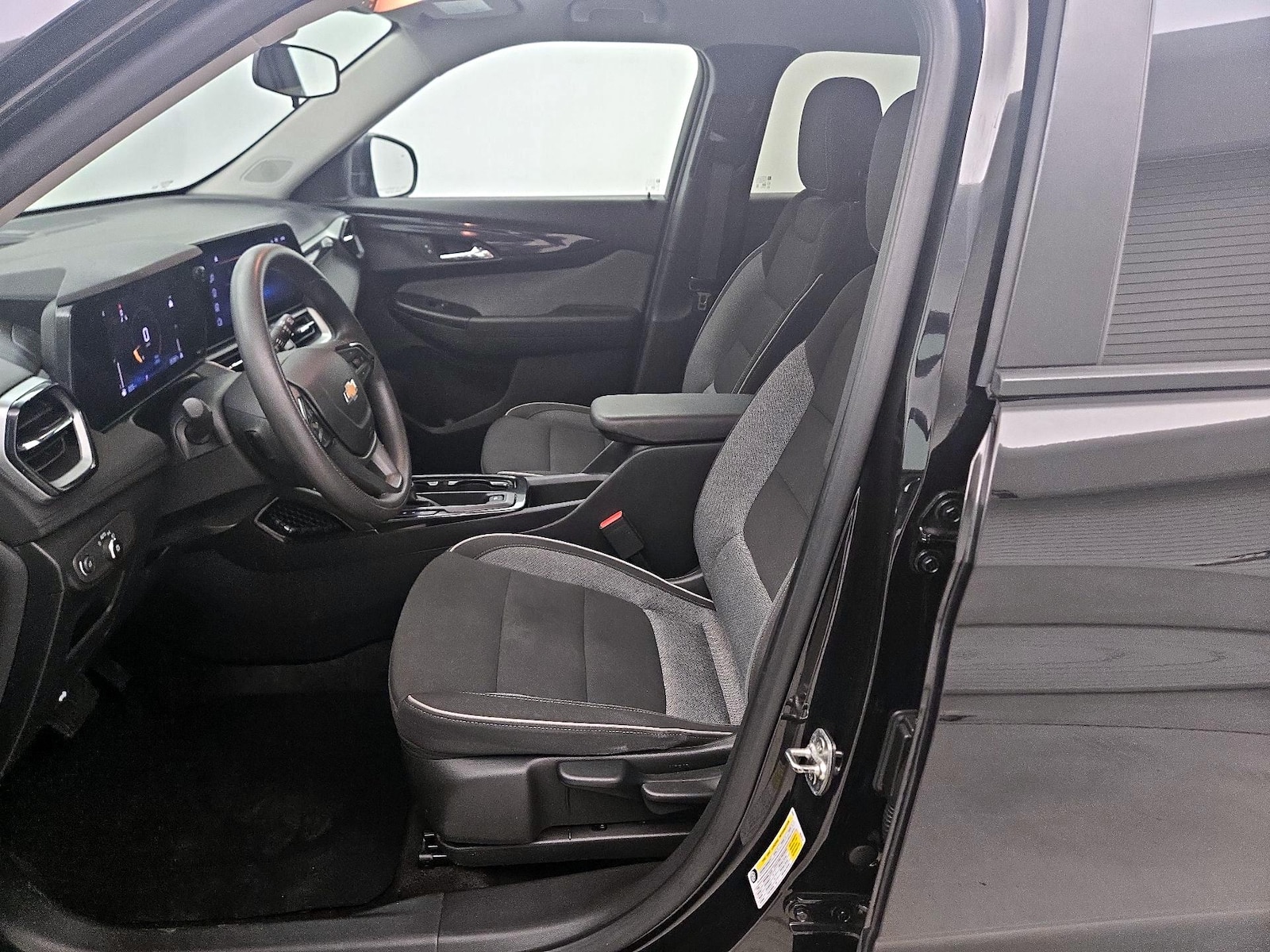 2024 Chevrolet TrailBlazer LS - Photo 12