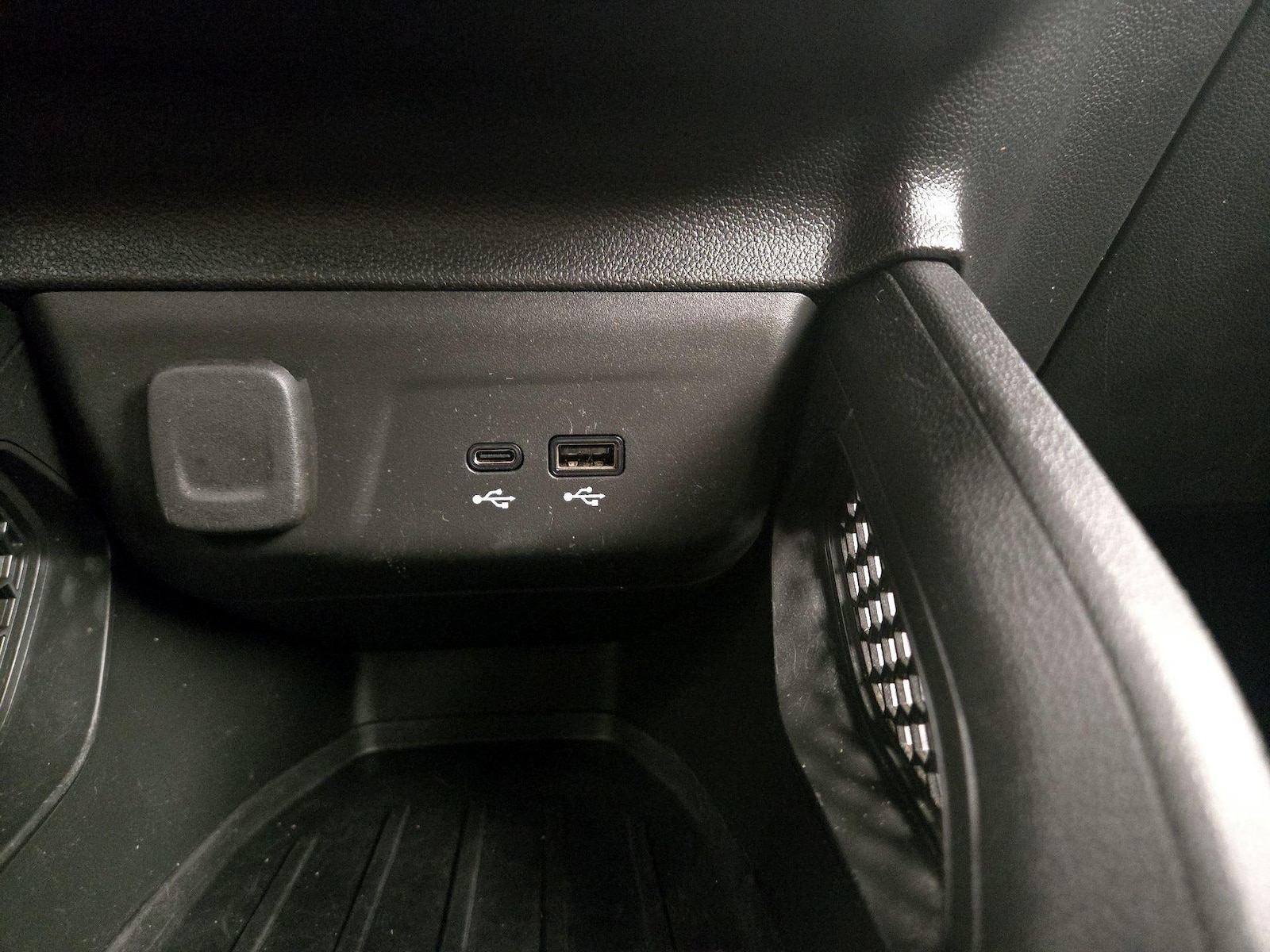 2024 Chevrolet TrailBlazer LS - Photo 19