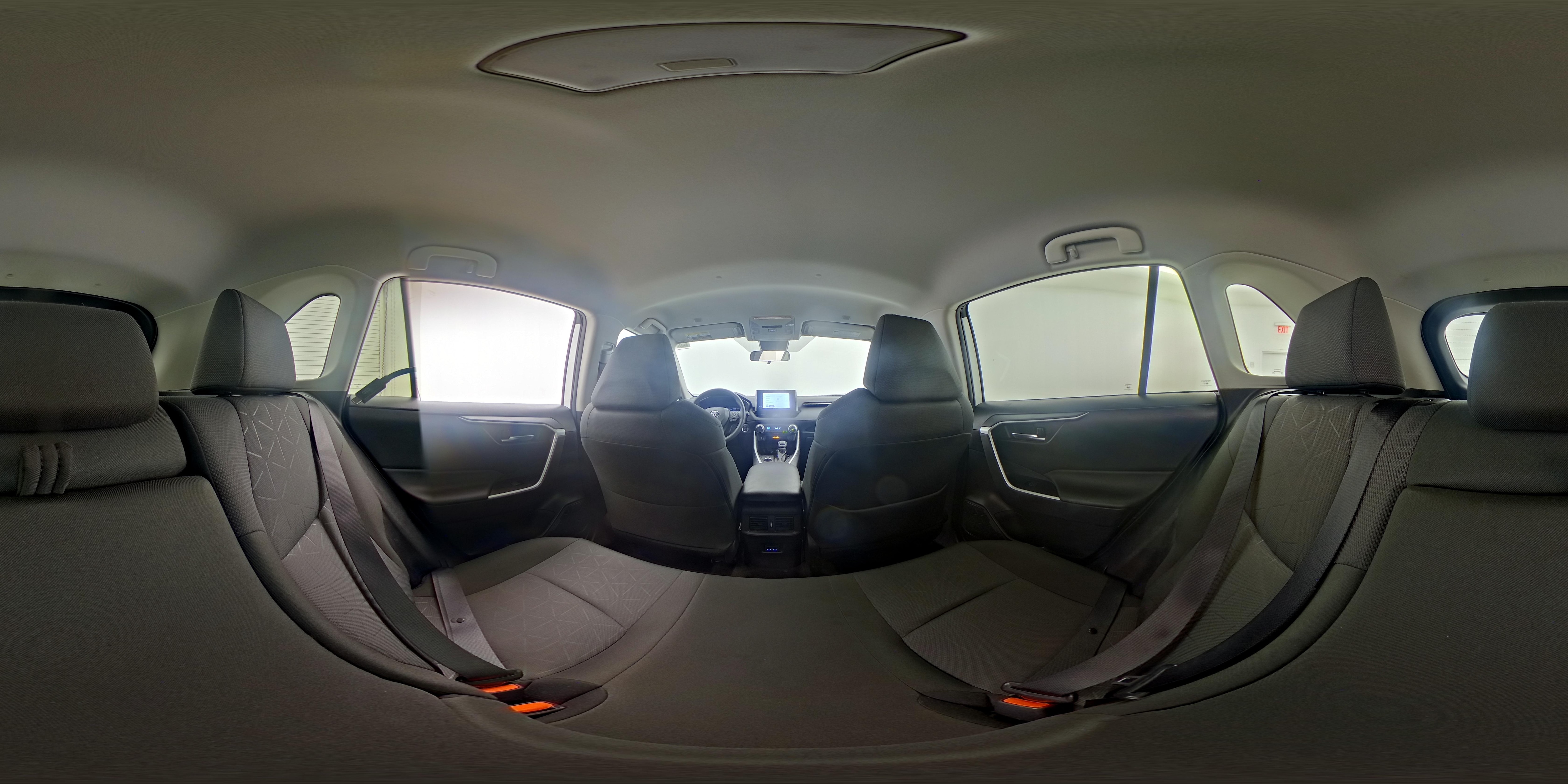 2025 Toyota RAV4 XLE - Photo 26