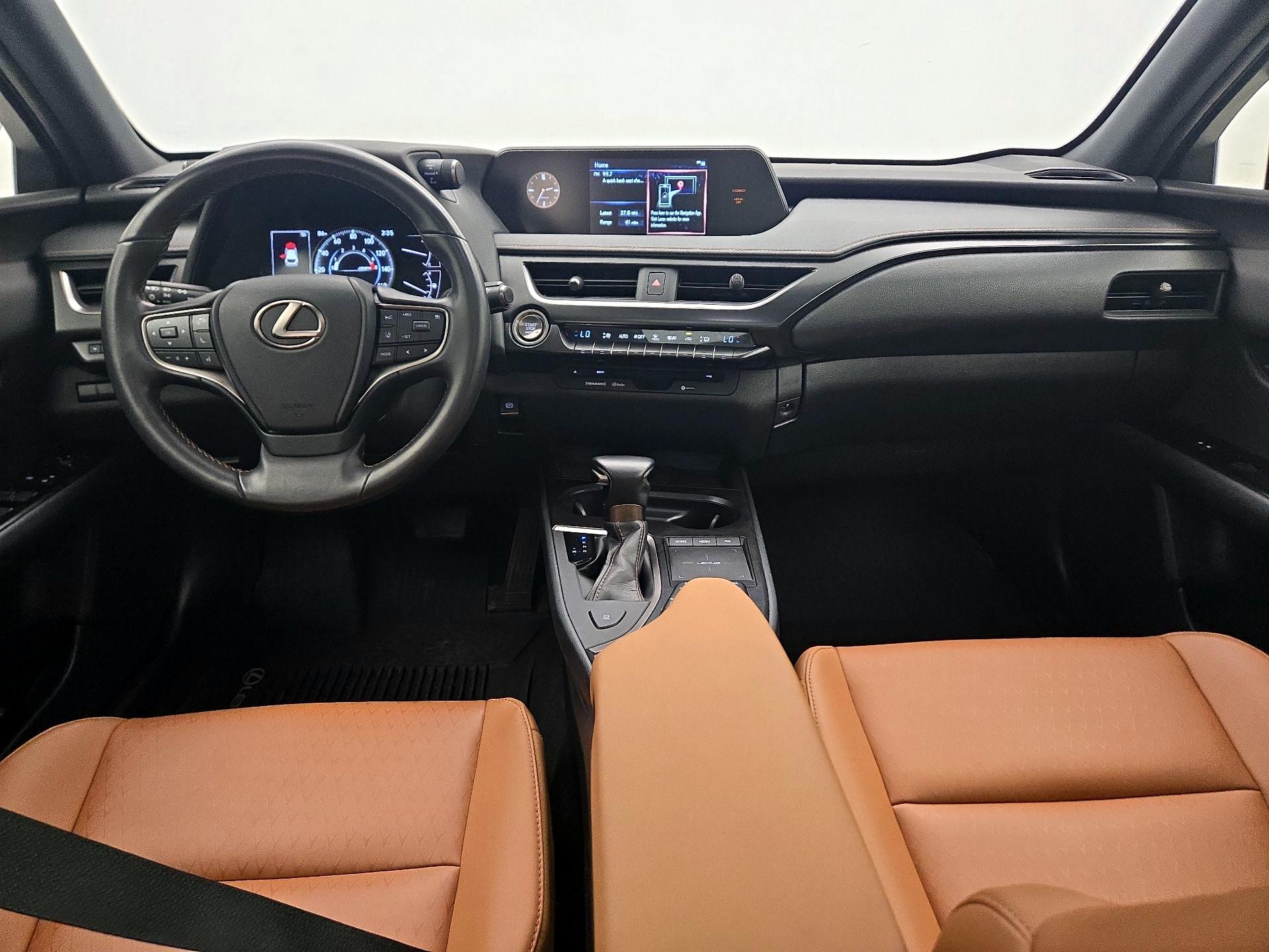 Thumbnail: 2021 Lexus UX - 9