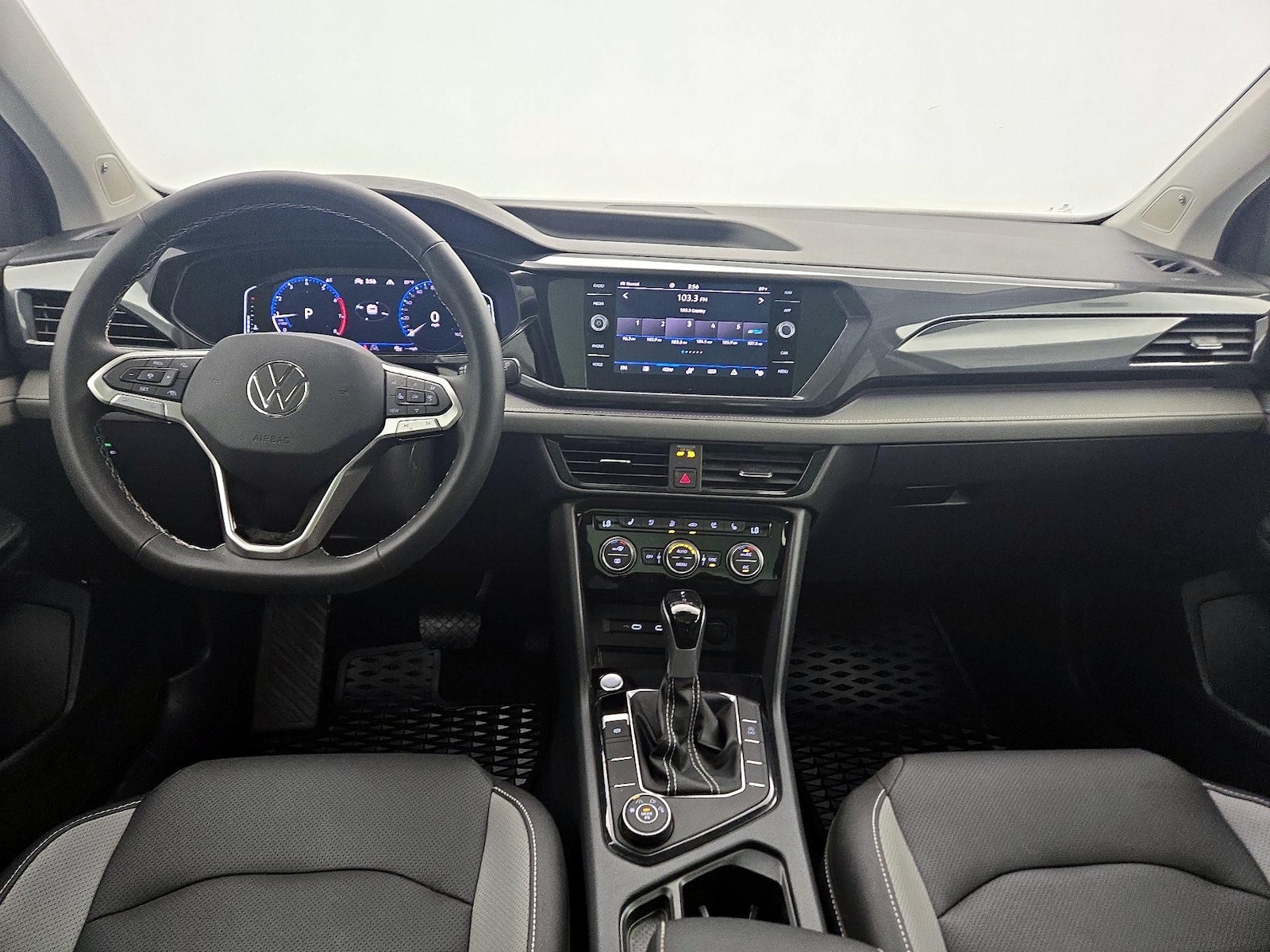 2024 Volkswagen Taos SEL - Photo 10