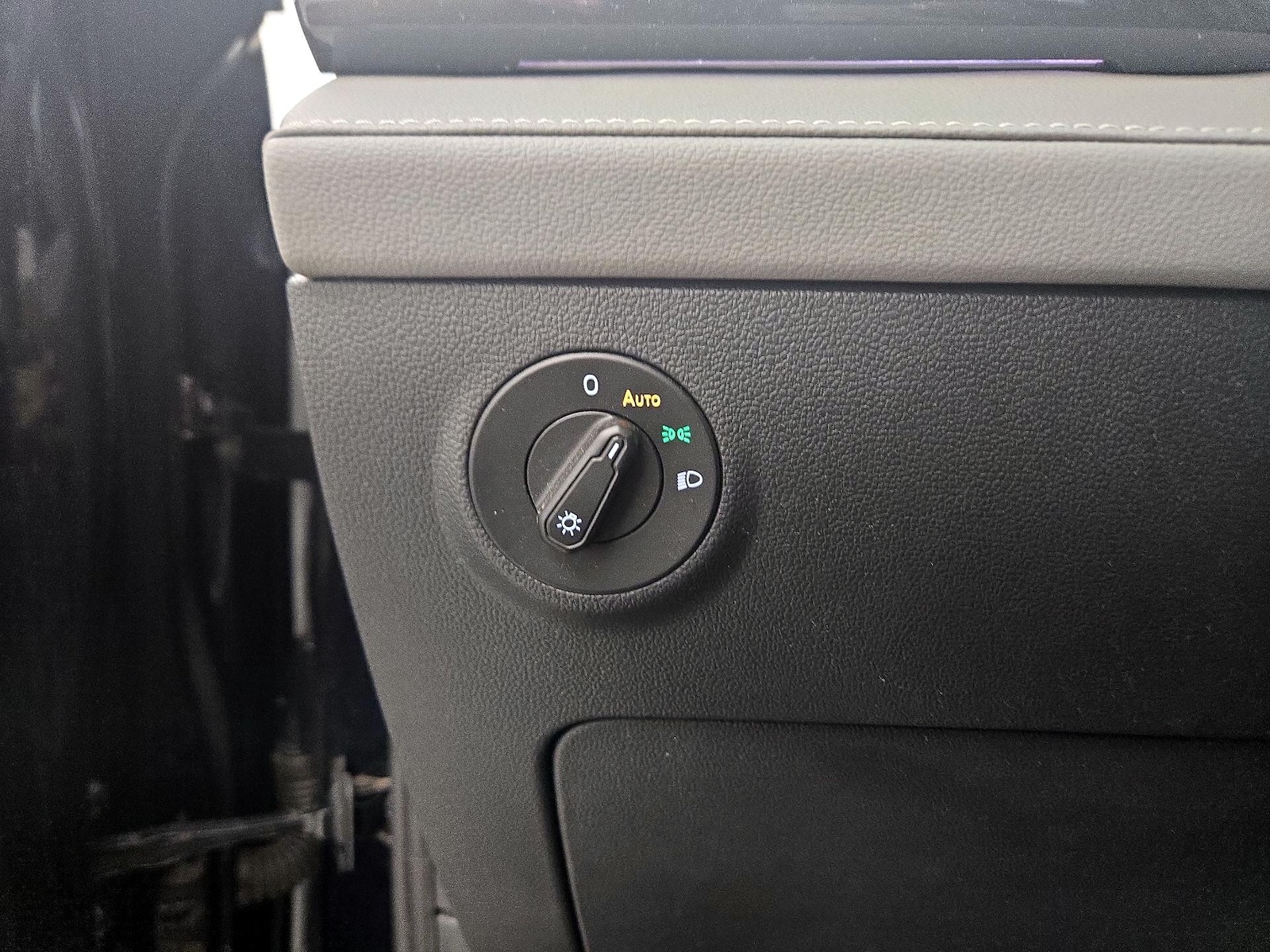 2024 Volkswagen Taos SEL - Photo 14