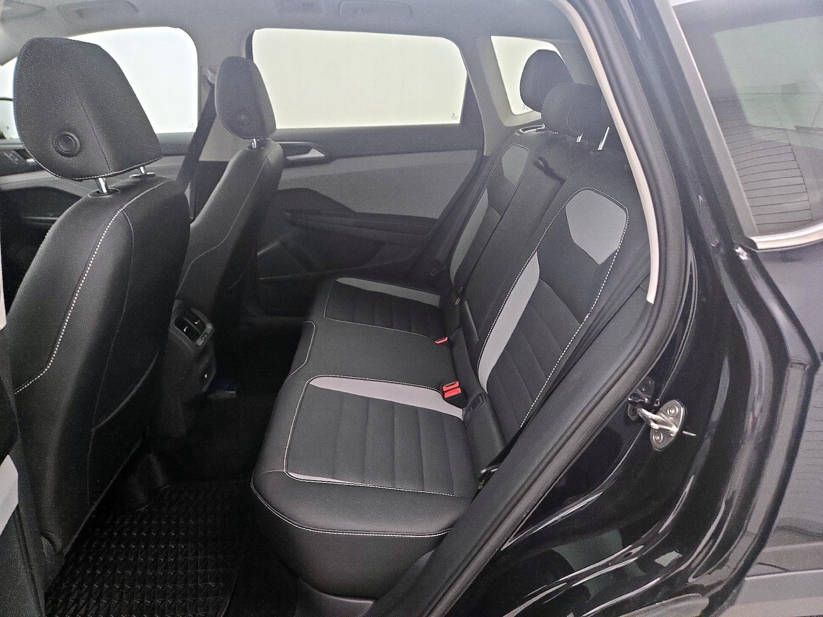 2024 Volkswagen Taos SEL - Photo 21