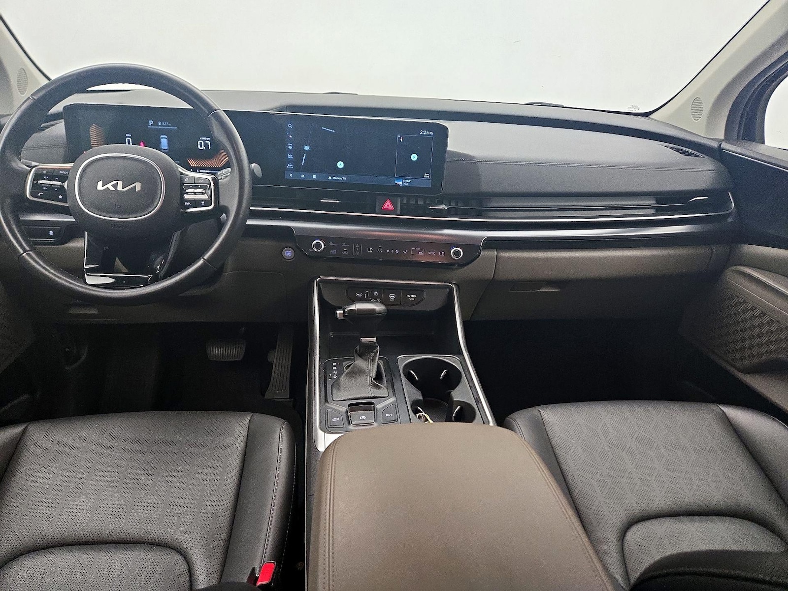 2025 Kia Carnival LXS - Photo 10