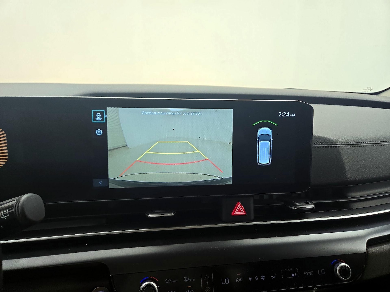 2025 Kia Carnival LXS - Photo 16