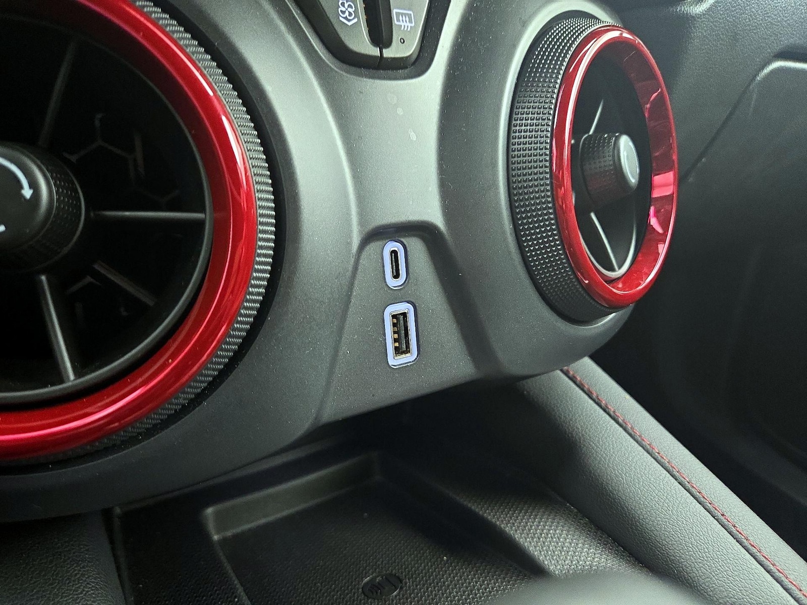 2025 Chevrolet Blazer RS - Photo 19
