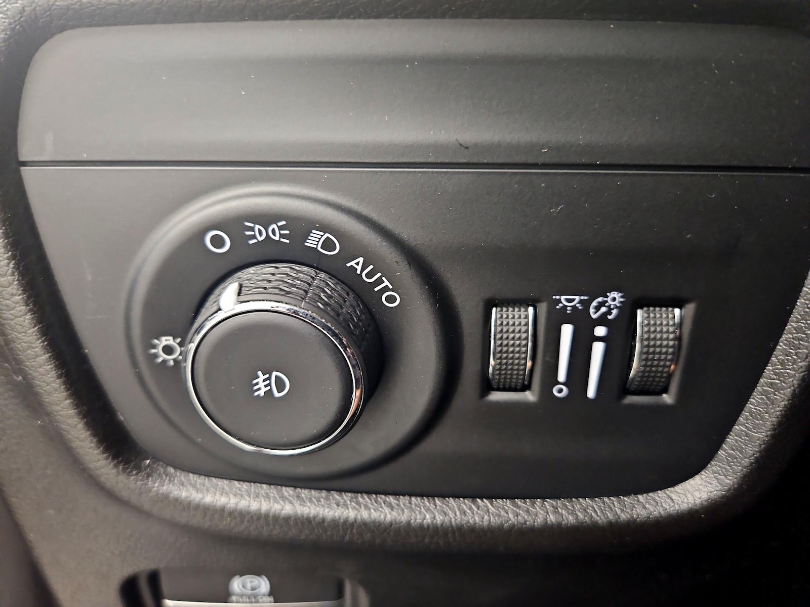 2023 Jeep Grand Cherokee Overland - Photo 14