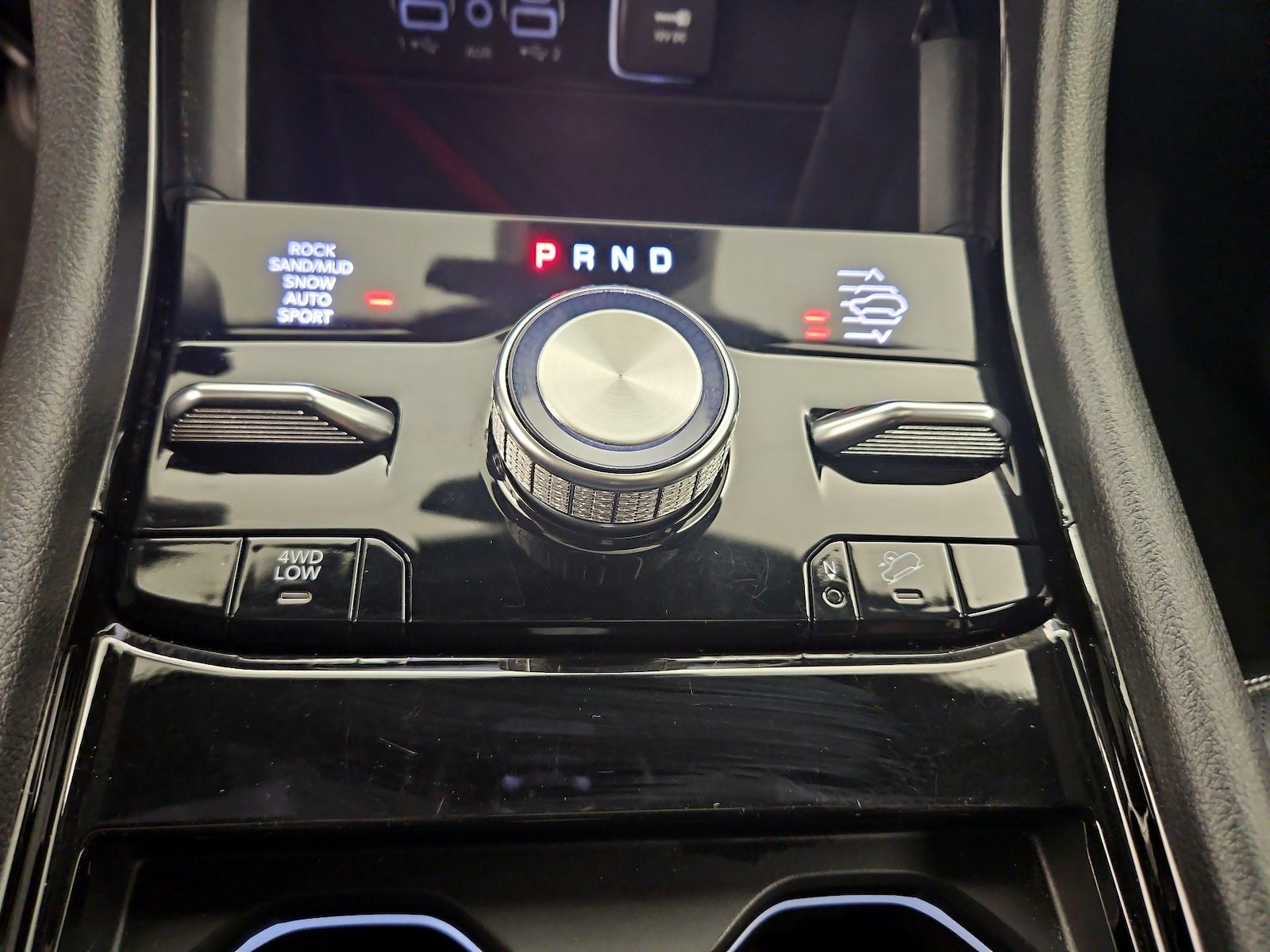 2023 Jeep Grand Cherokee Overland - Photo 18