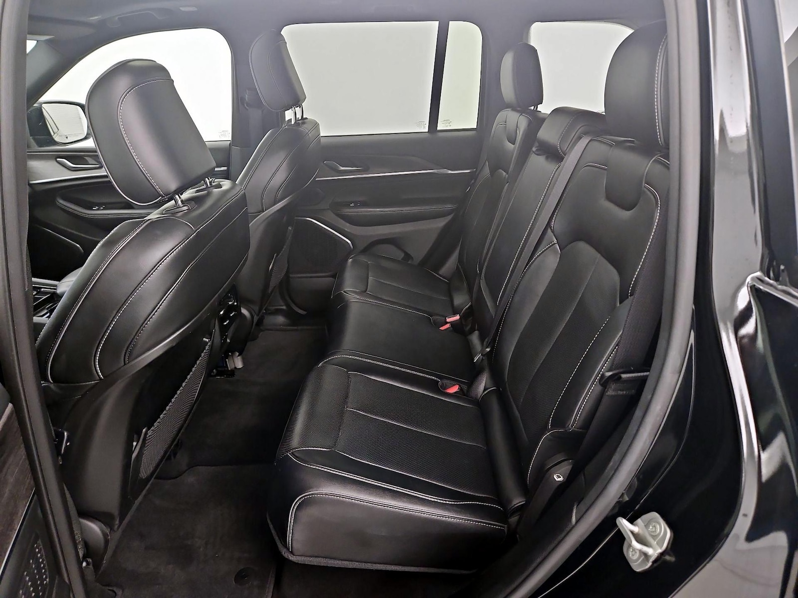 2023 Jeep Grand Cherokee Overland - Photo 21