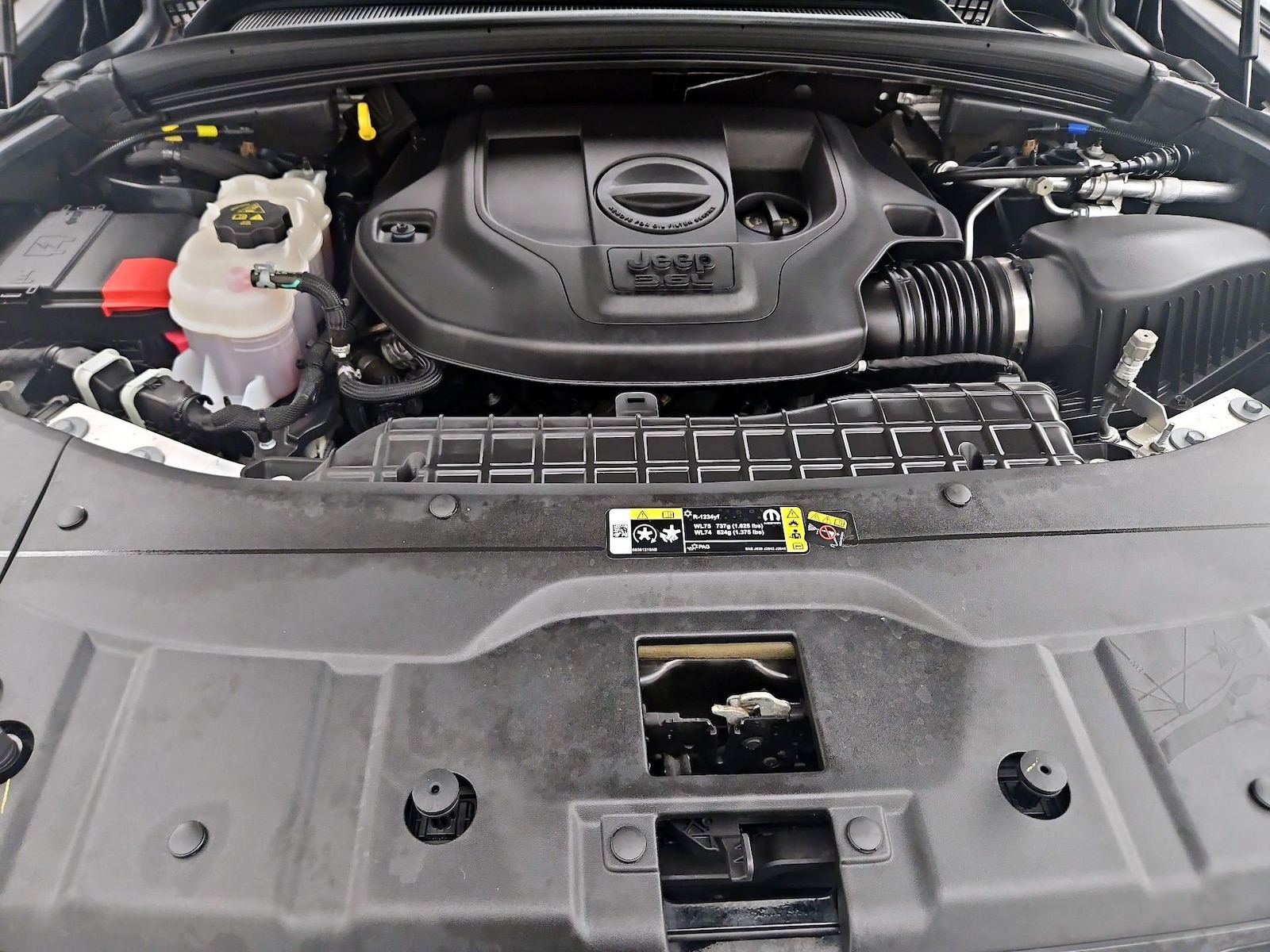 2023 Jeep Grand Cherokee Overland - Photo 24