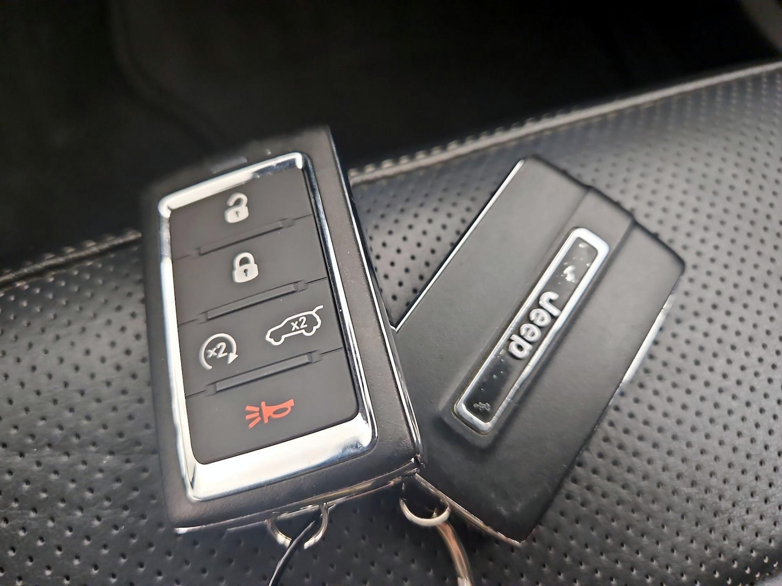 2023 Jeep Grand Cherokee Overland - Photo 25