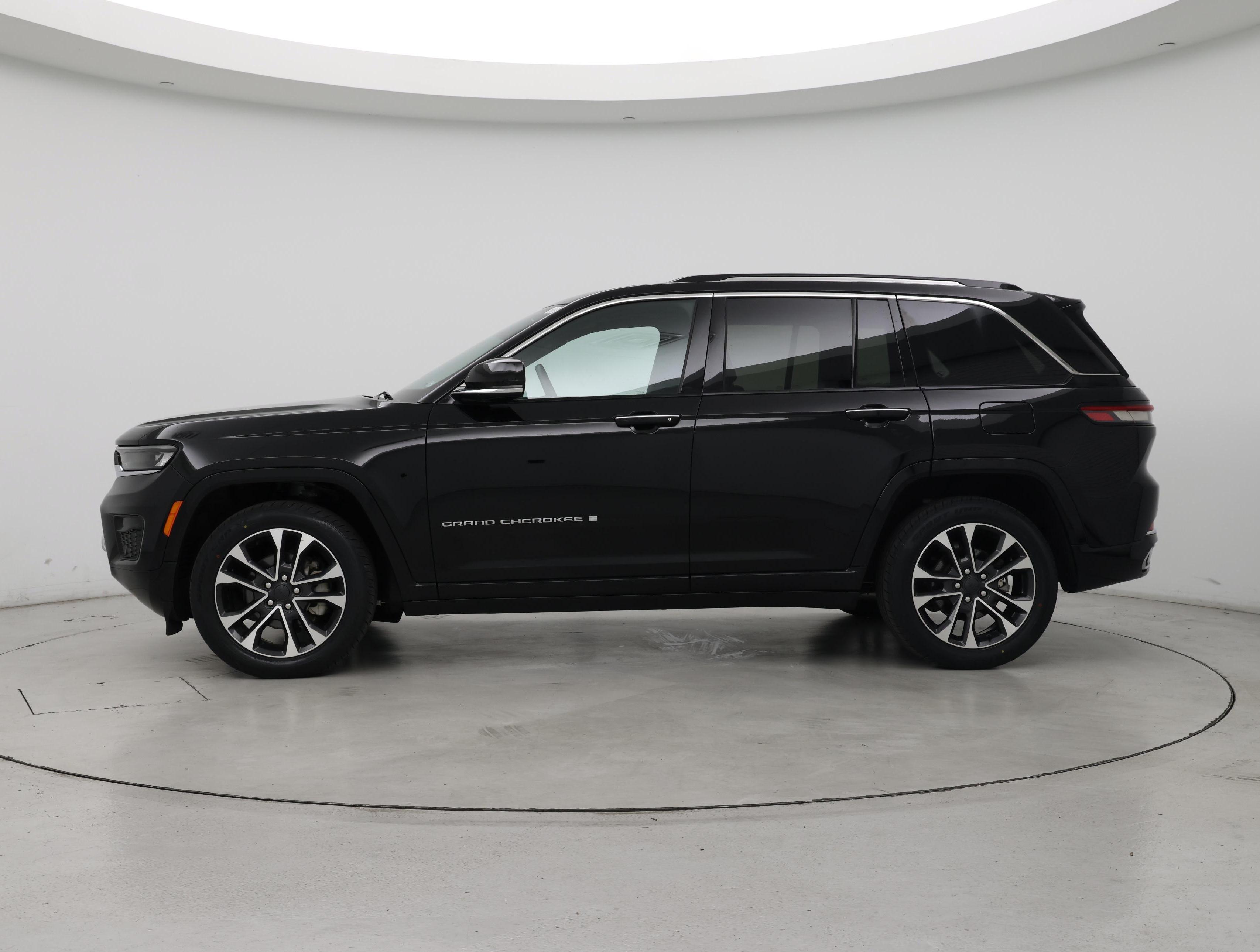Thumbnail: 2023 Jeep Grand Cherokee - 3