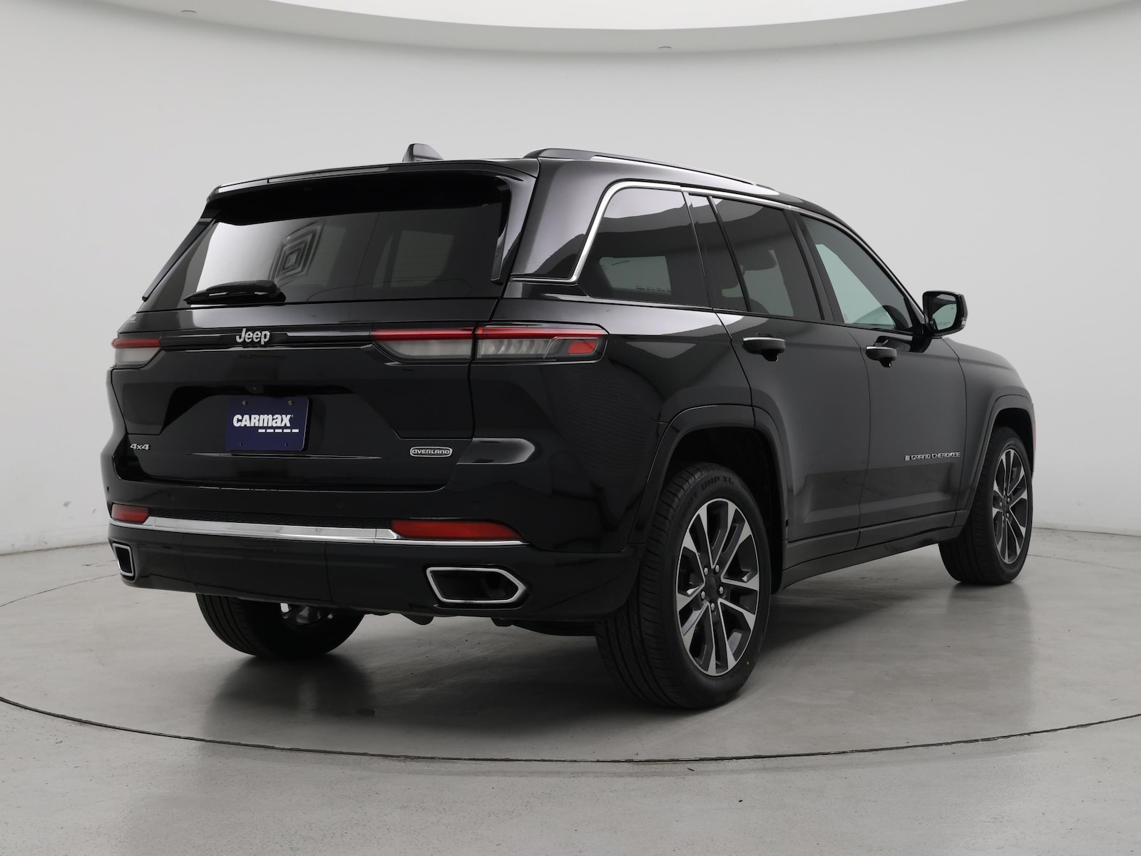 2023 Jeep Grand Cherokee Overland - Photo 9