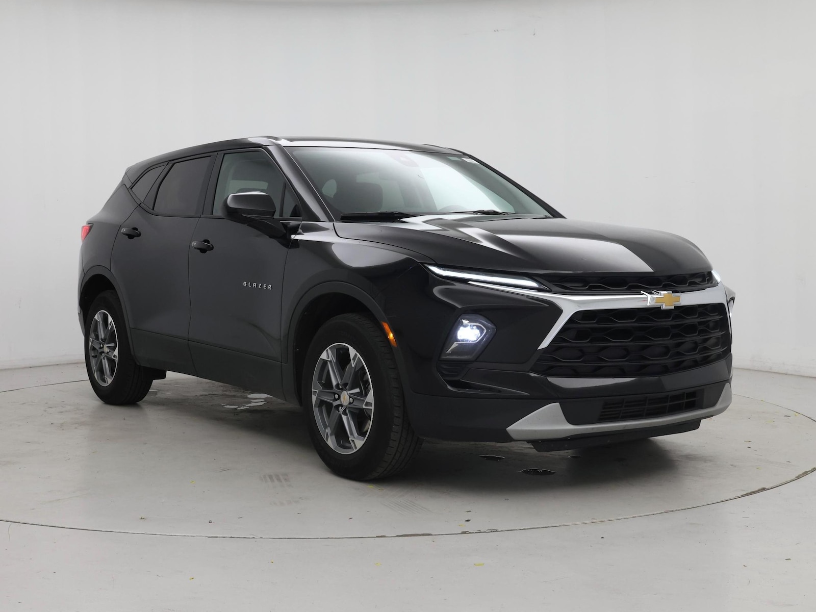 2025 Chevrolet Blazer 2LT - Photo 2