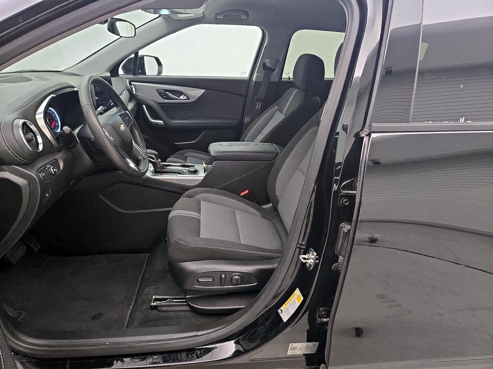 2025 Chevrolet Blazer 2LT - Photo 12