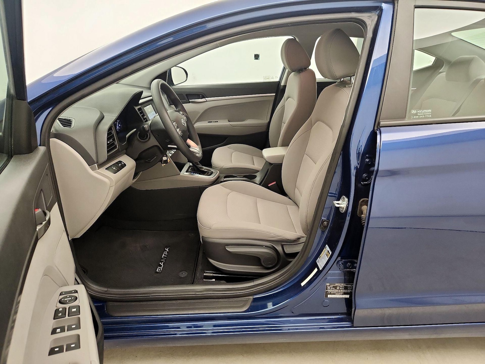 2020 Hyundai Elantra SE - Photo 10