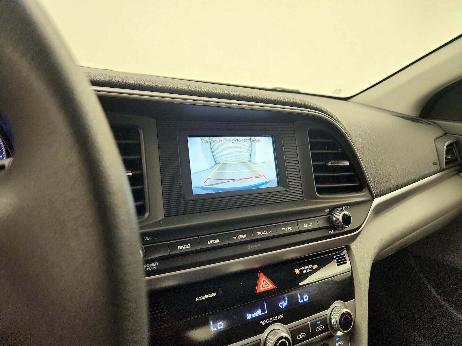 2020 Hyundai Elantra SE - Photo 12