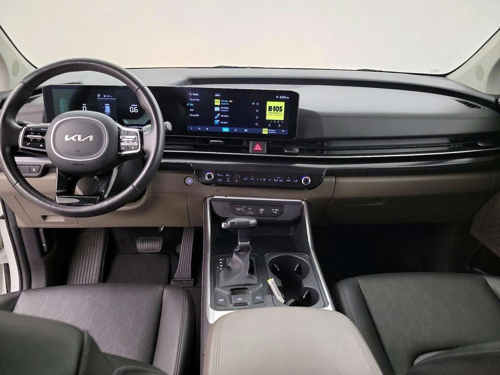 Apple CarPlay® & Android Auto™