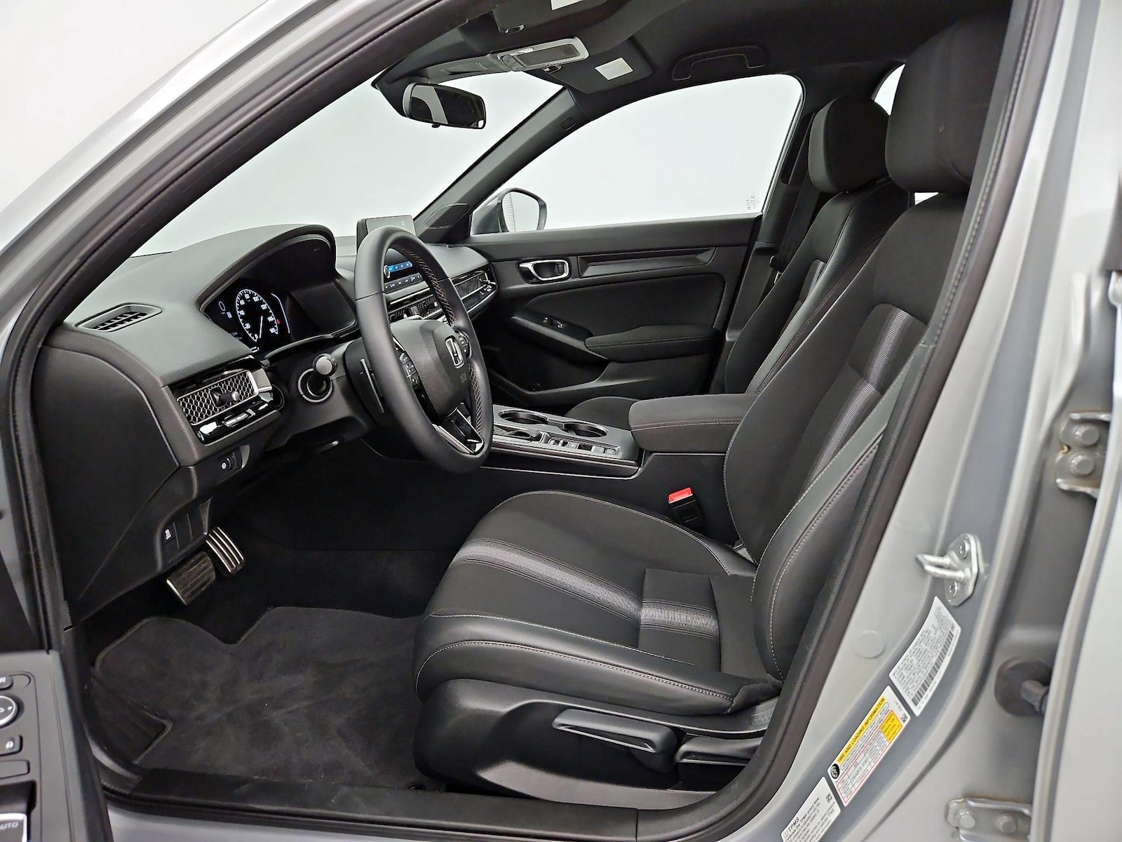 2025 Honda Civic Sport - Photo 12
