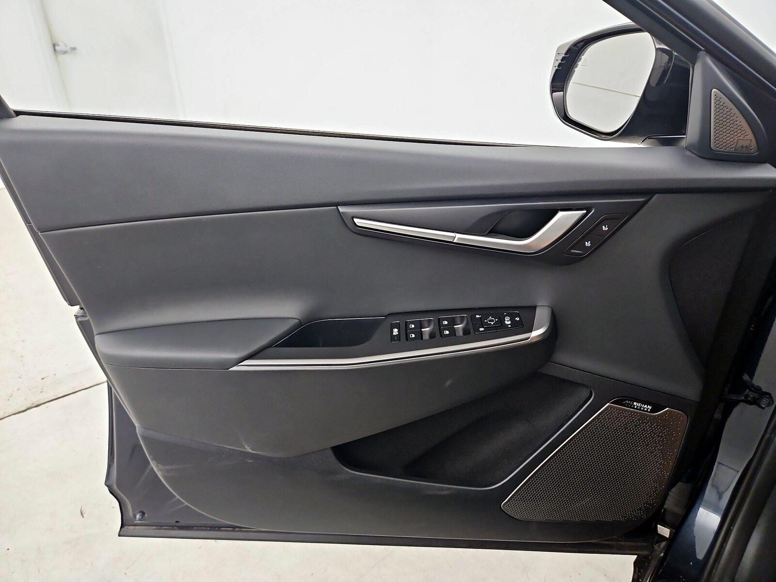 2023 Kia EV6 Wind - Photo 13