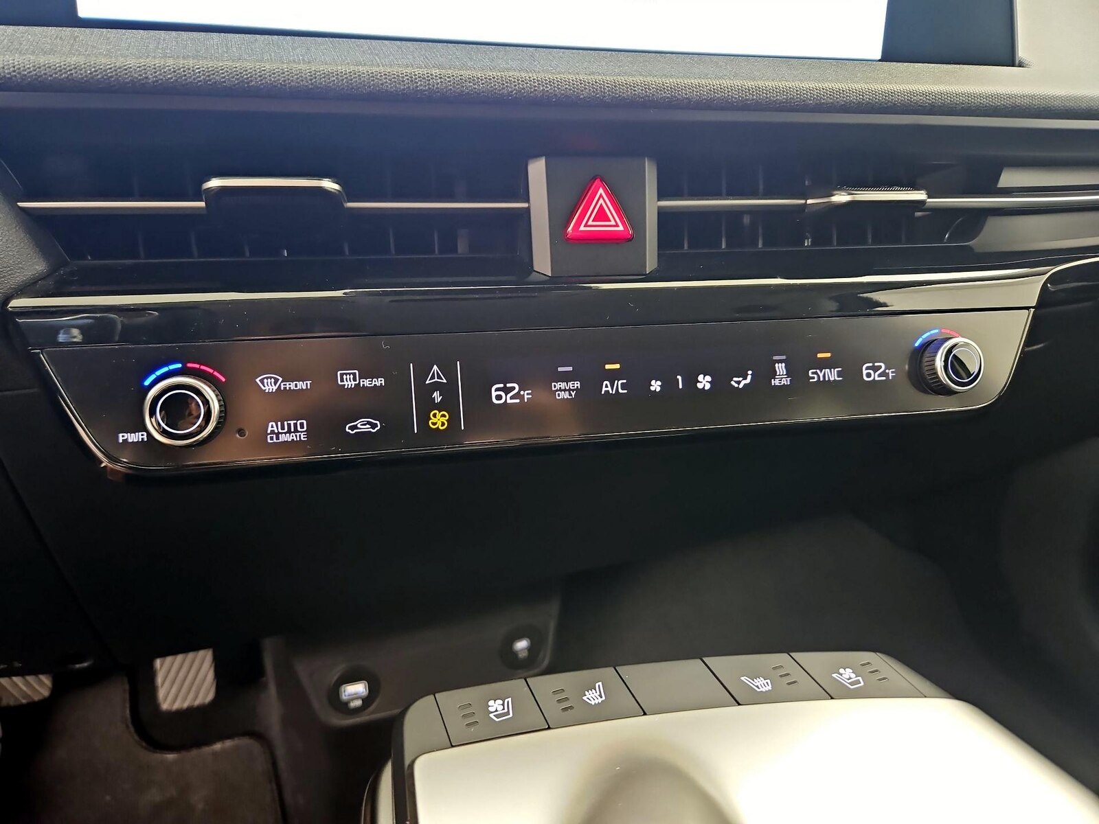 2023 Kia EV6 Wind - Photo 18