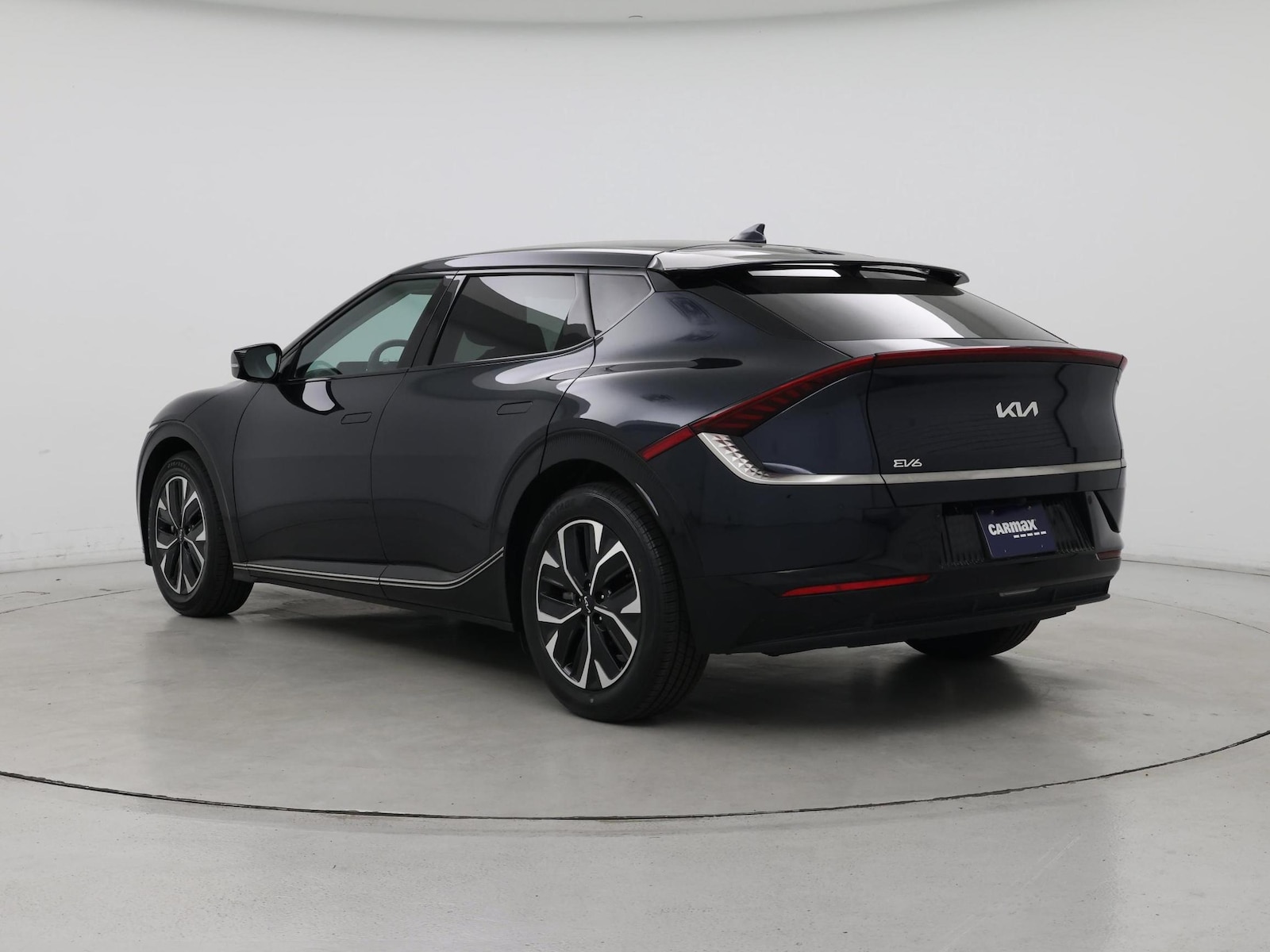 2023 Kia EV6 Wind - Photo 3