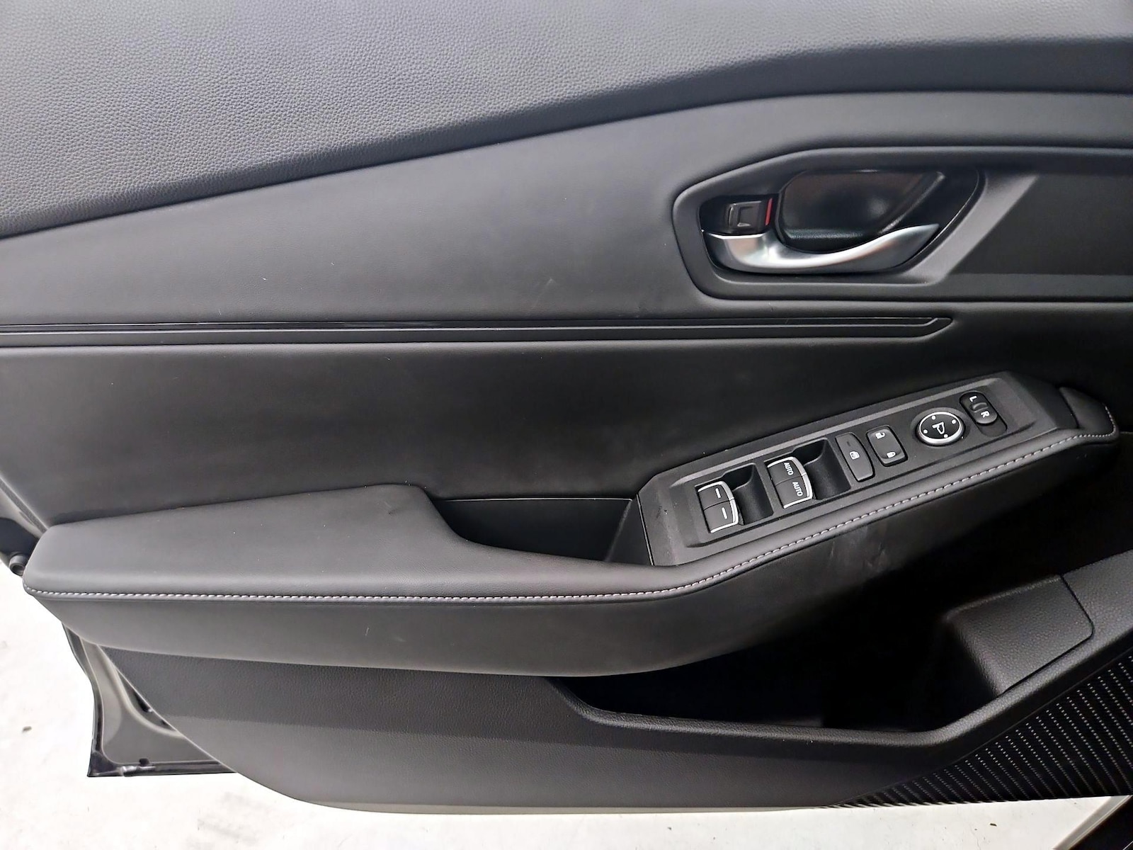 2025 Honda Accord Hybrid Sport - Photo 13