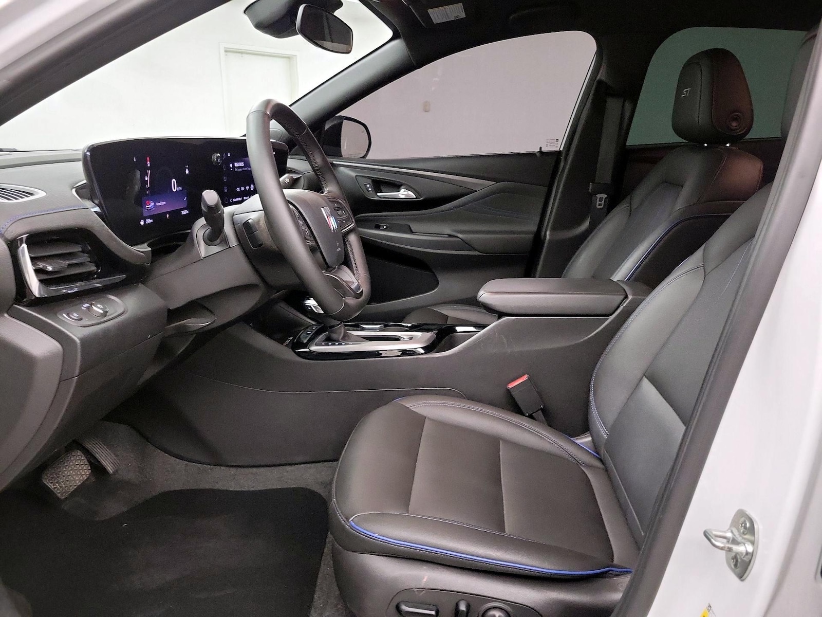 2025 Buick Envista Sport Touring - Photo 12